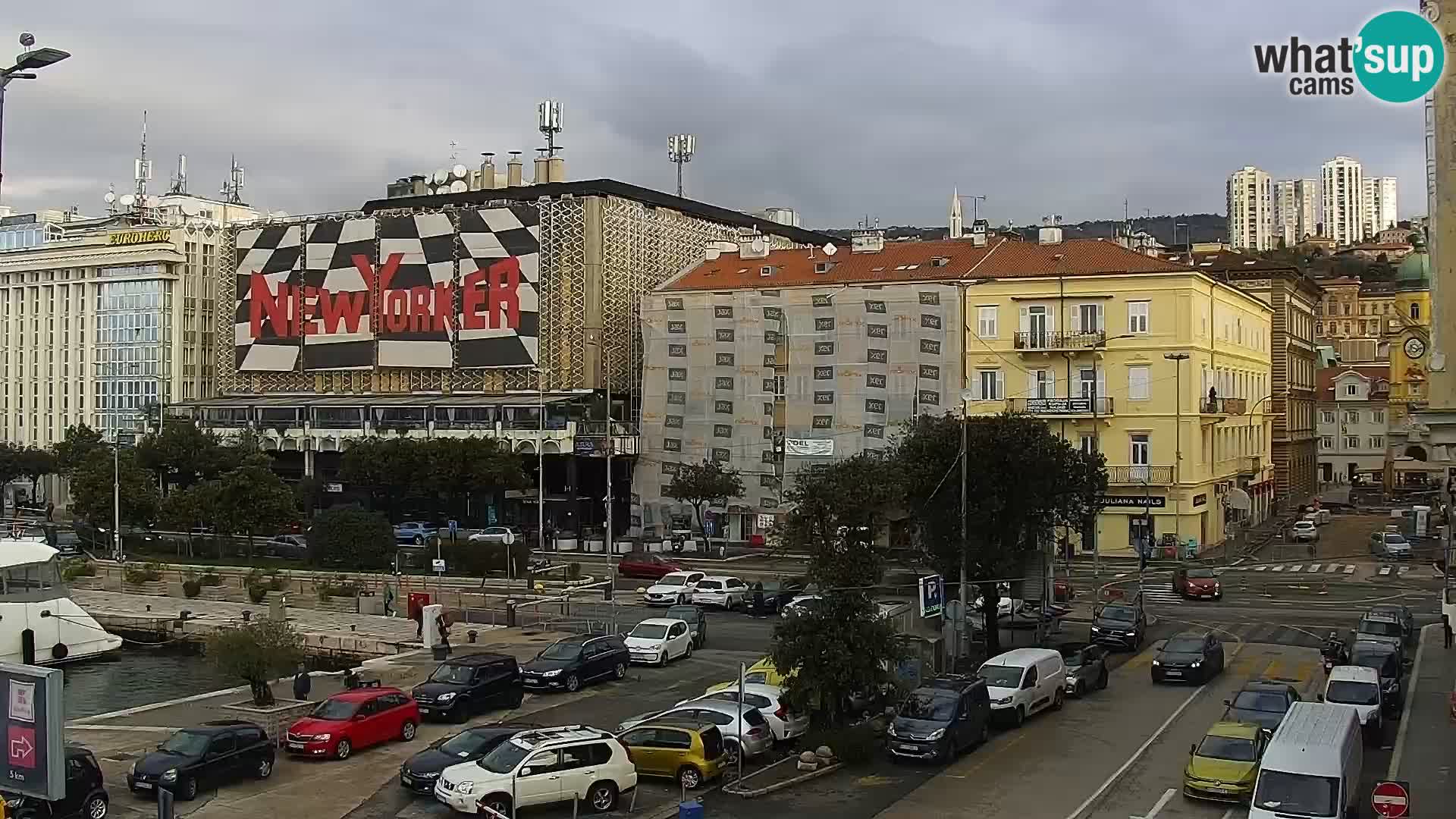 Riva in Marina v Reki – Spletna kamera v živo Hrvaška