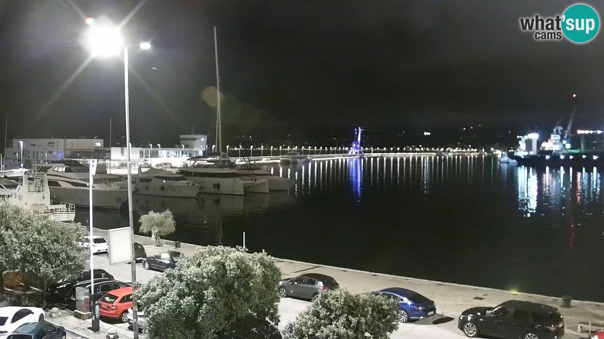 Riva in Marina v Reki – Spletna kamera v živo Hrvaška