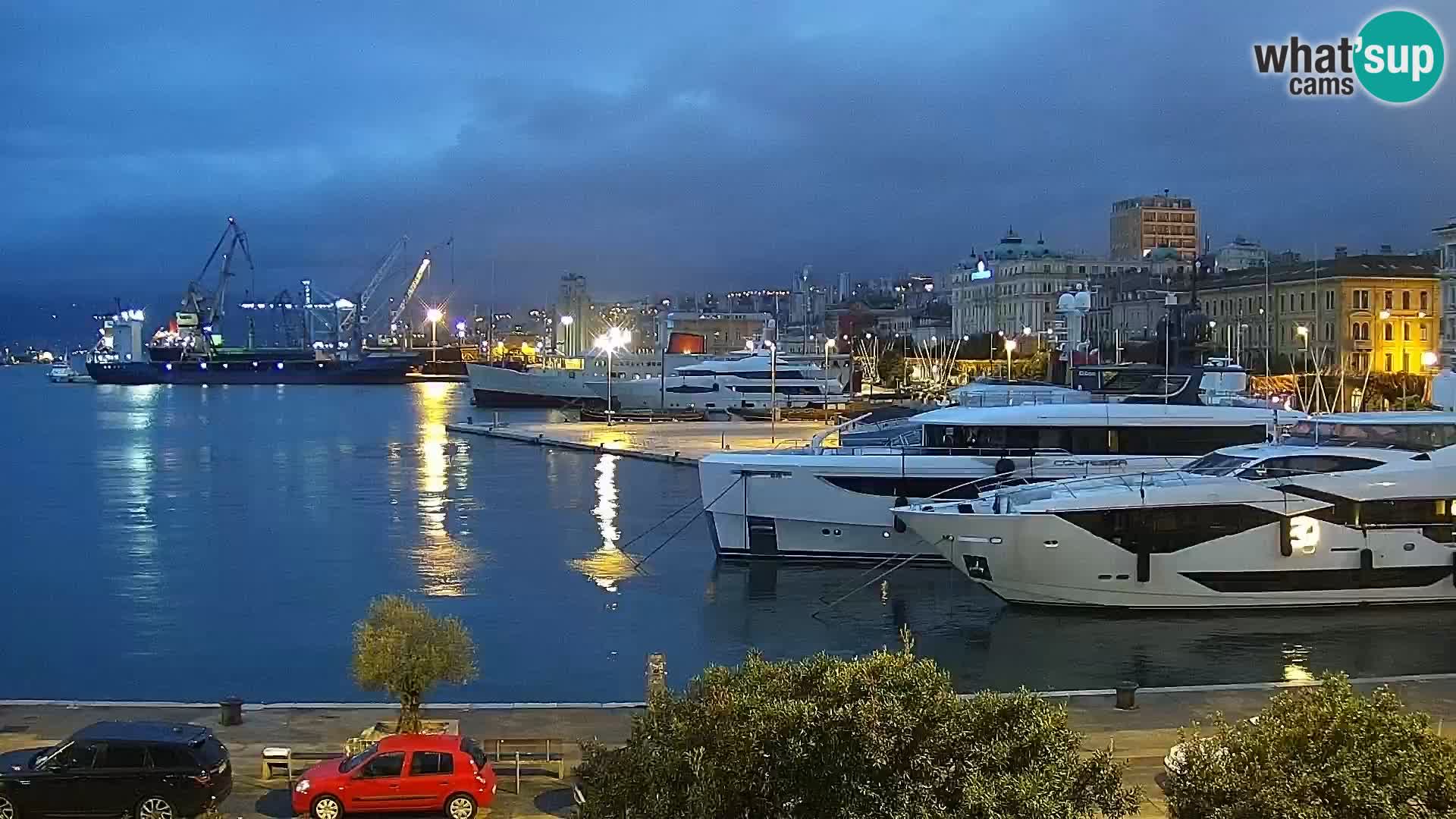 La Riva y Marina en Rijeka – Webcam en vivo Croacia