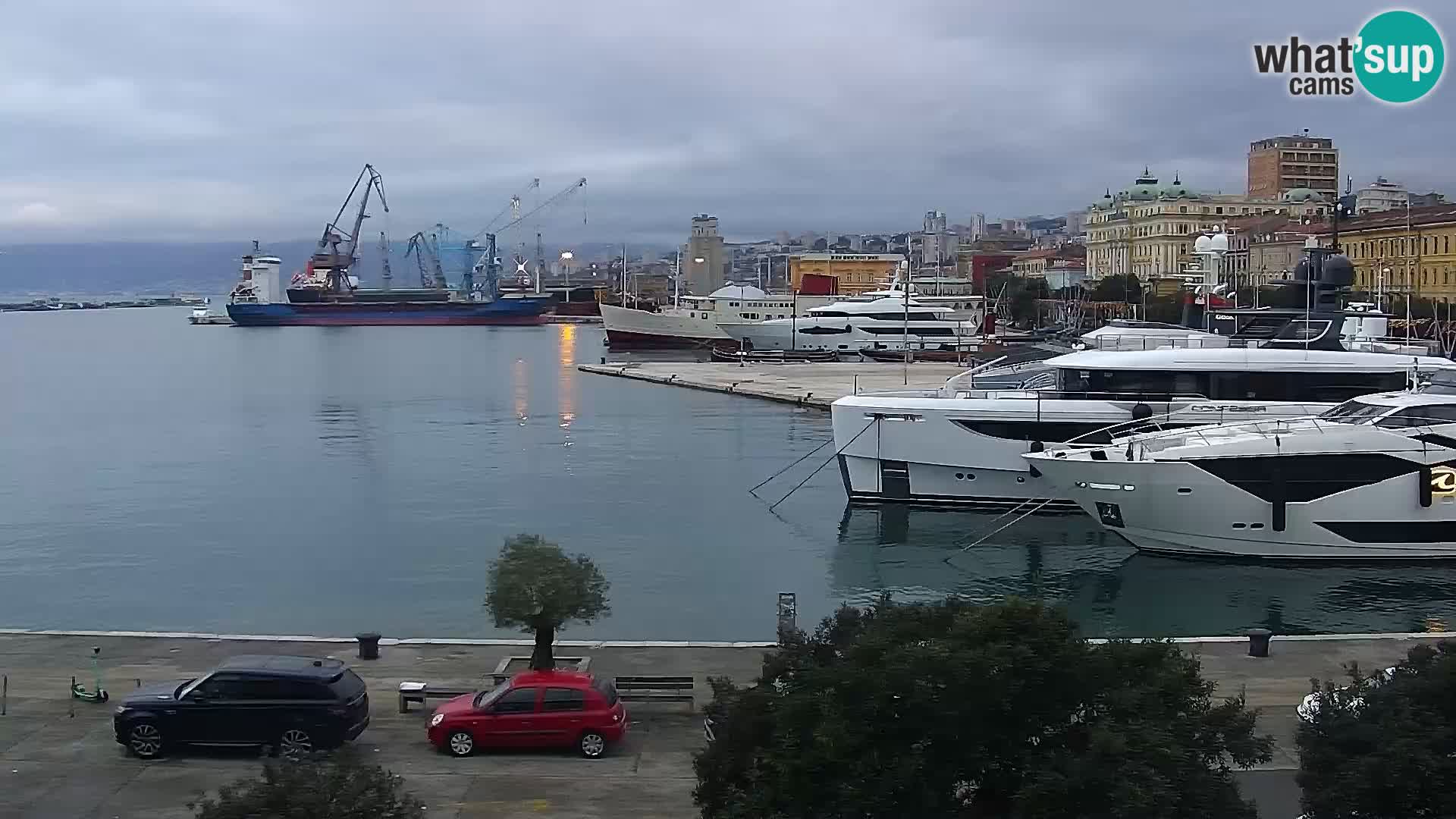 La Riva y Marina en Rijeka – Webcam en vivo Croacia