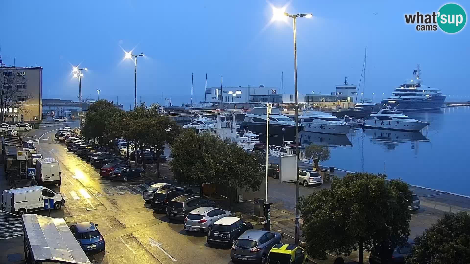 La Riva y Marina en Rijeka – Webcam en vivo Croacia