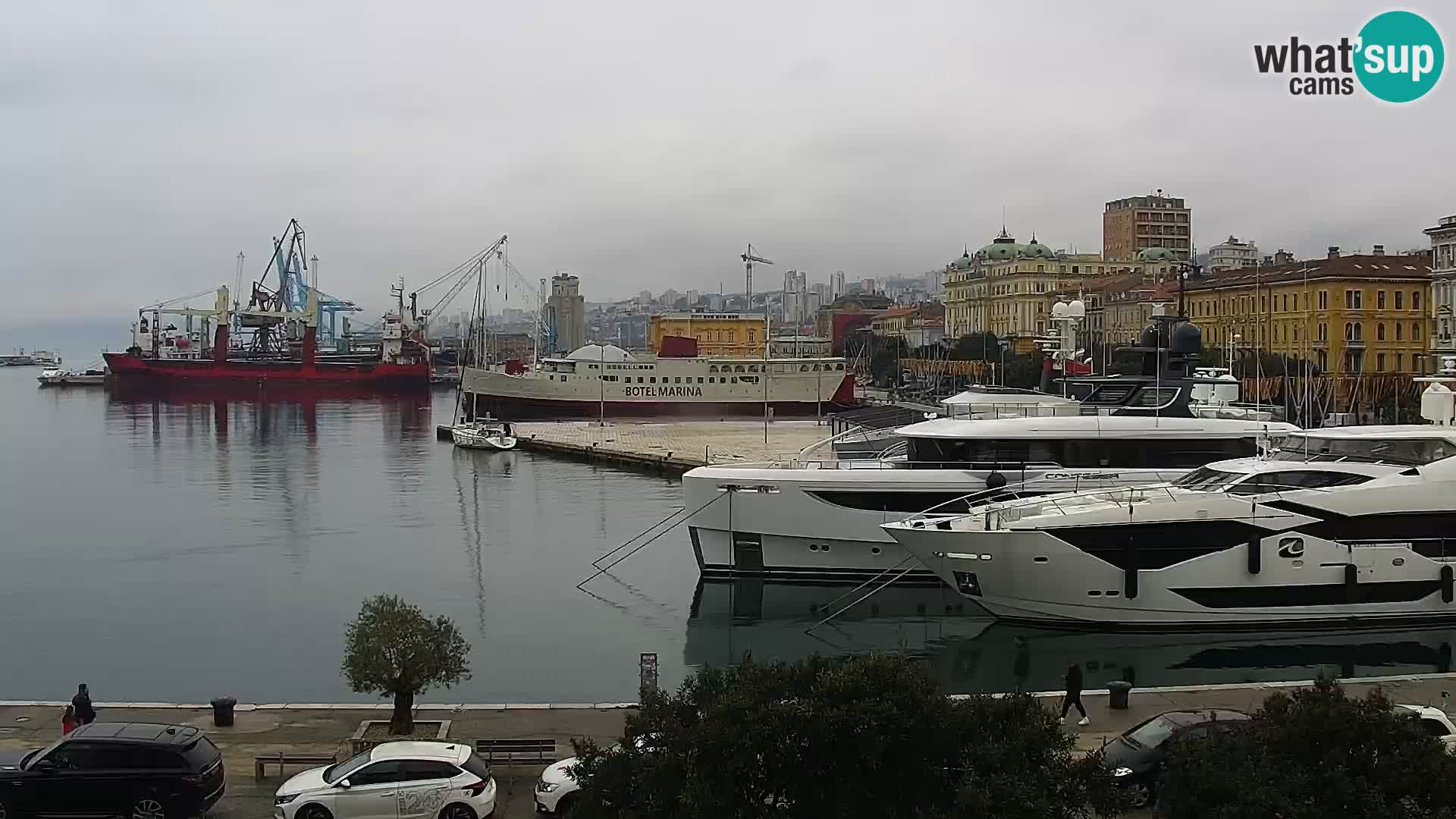 La Riva y Marina en Rijeka – Webcam en vivo Croacia