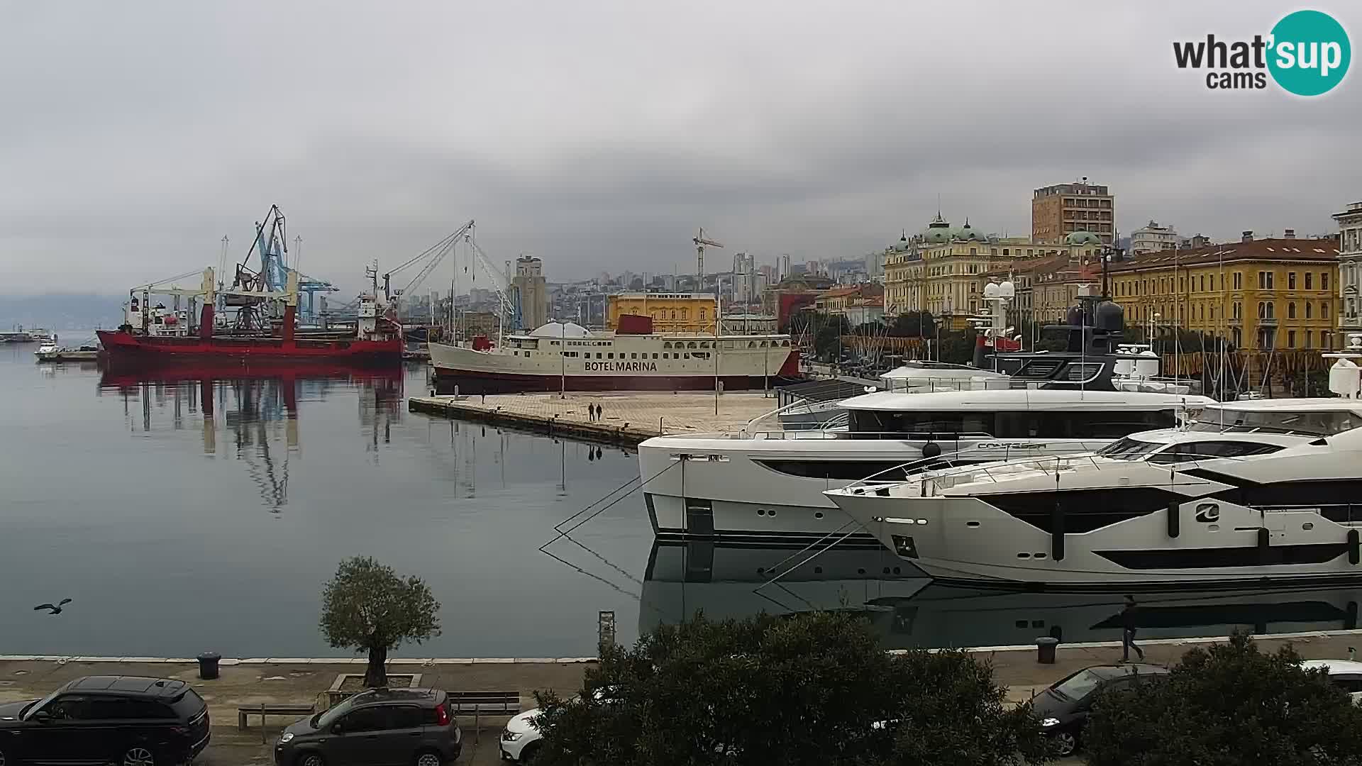 La Riva y Marina en Rijeka – Webcam en vivo Croacia