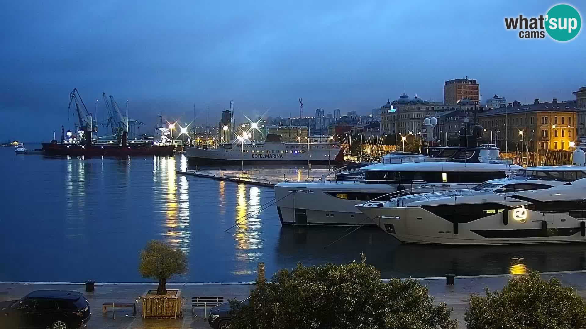 La Riva et Marina à Rijeka – Live Webcam Croatie