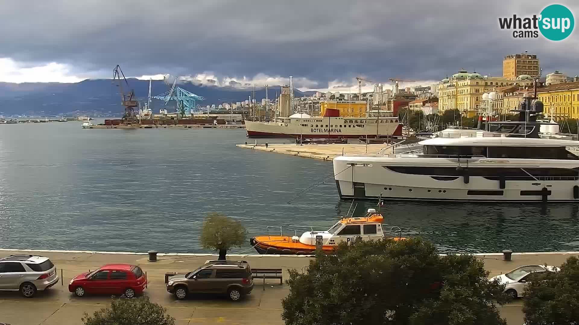 La Riva et Marina à Rijeka – Live Webcam Croatie