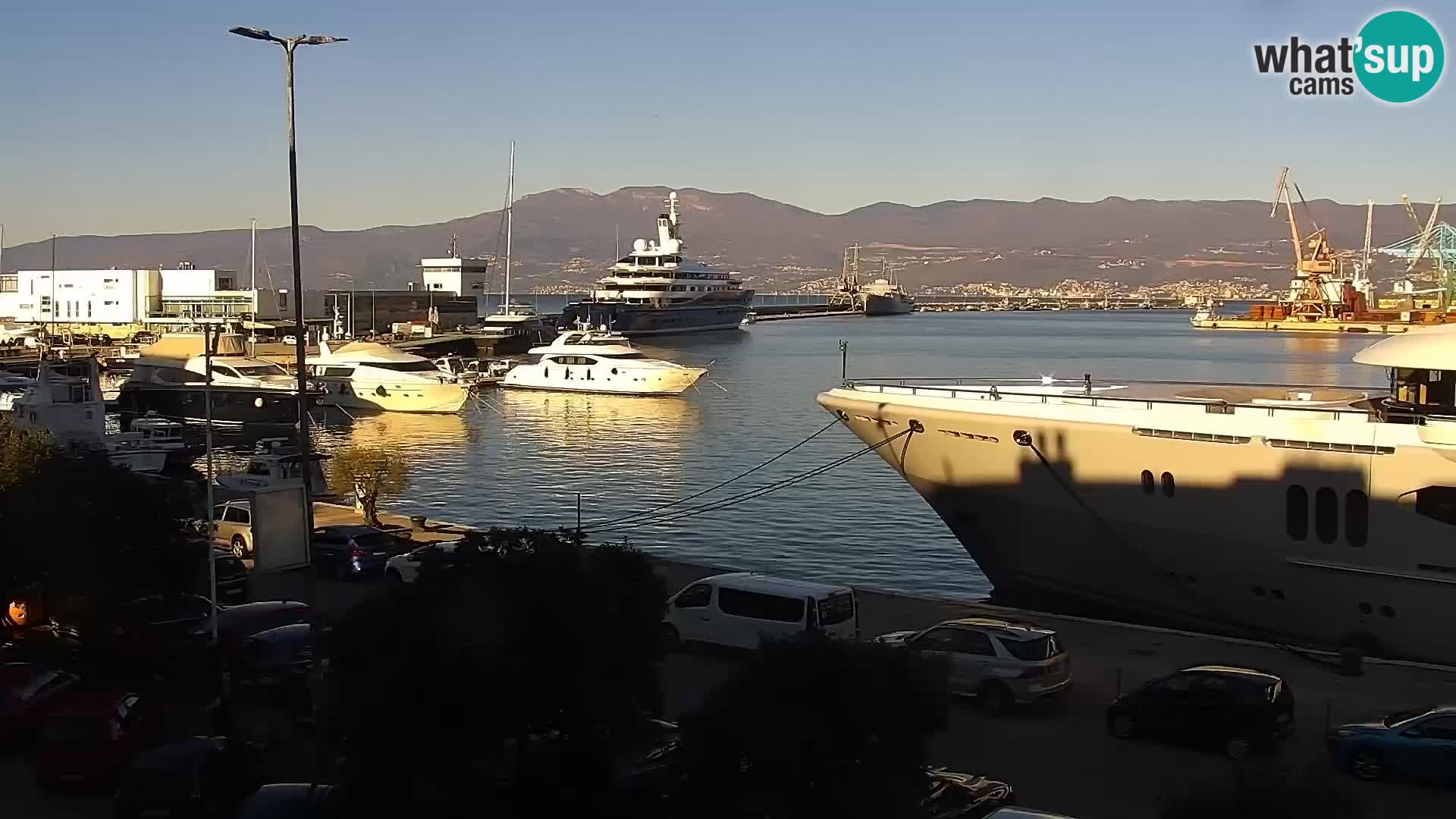 La Riva e la Marina a Rijeka (Fiume) – Live Webcam Croazia