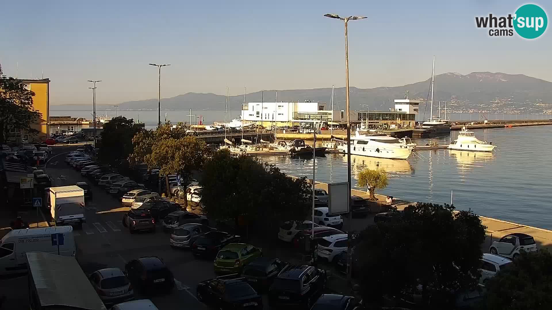 Riva i Marina u Rijeci – Web kamera uživo u Hrvatskoj
