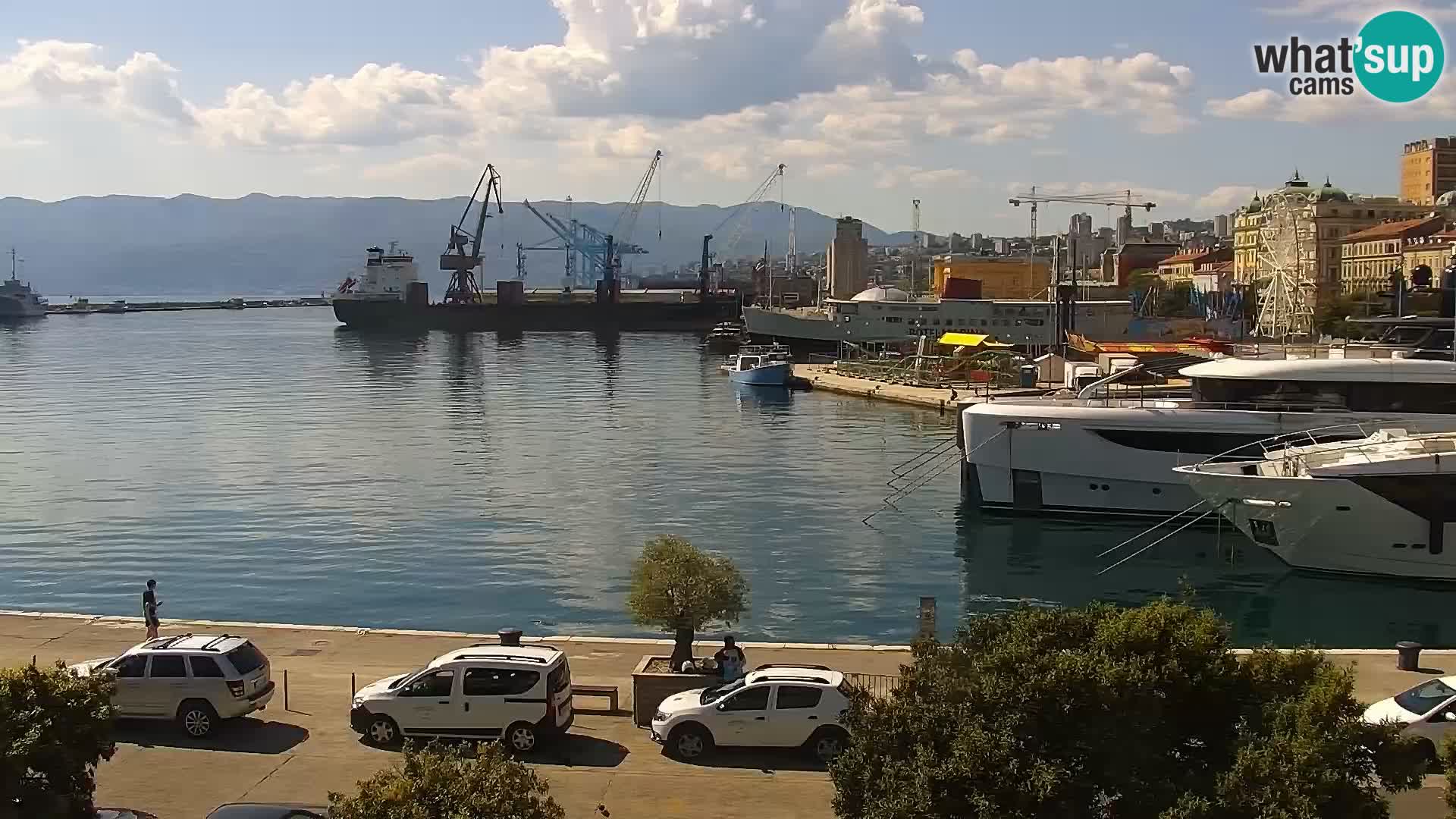 Riva i Marina u Rijeci – Web kamera uživo u Hrvatskoj