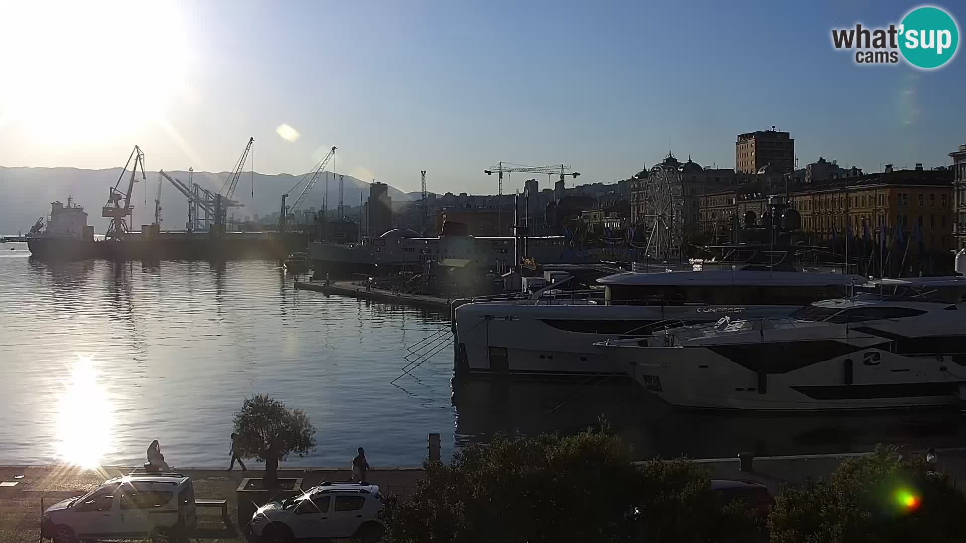 Riva i Marina u Rijeci – Web kamera uživo u Hrvatskoj