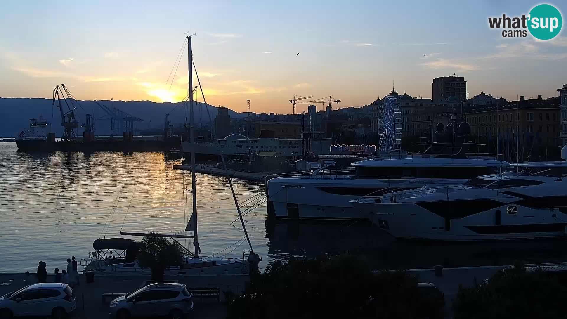 Riva i Marina u Rijeci – Web kamera uživo u Hrvatskoj