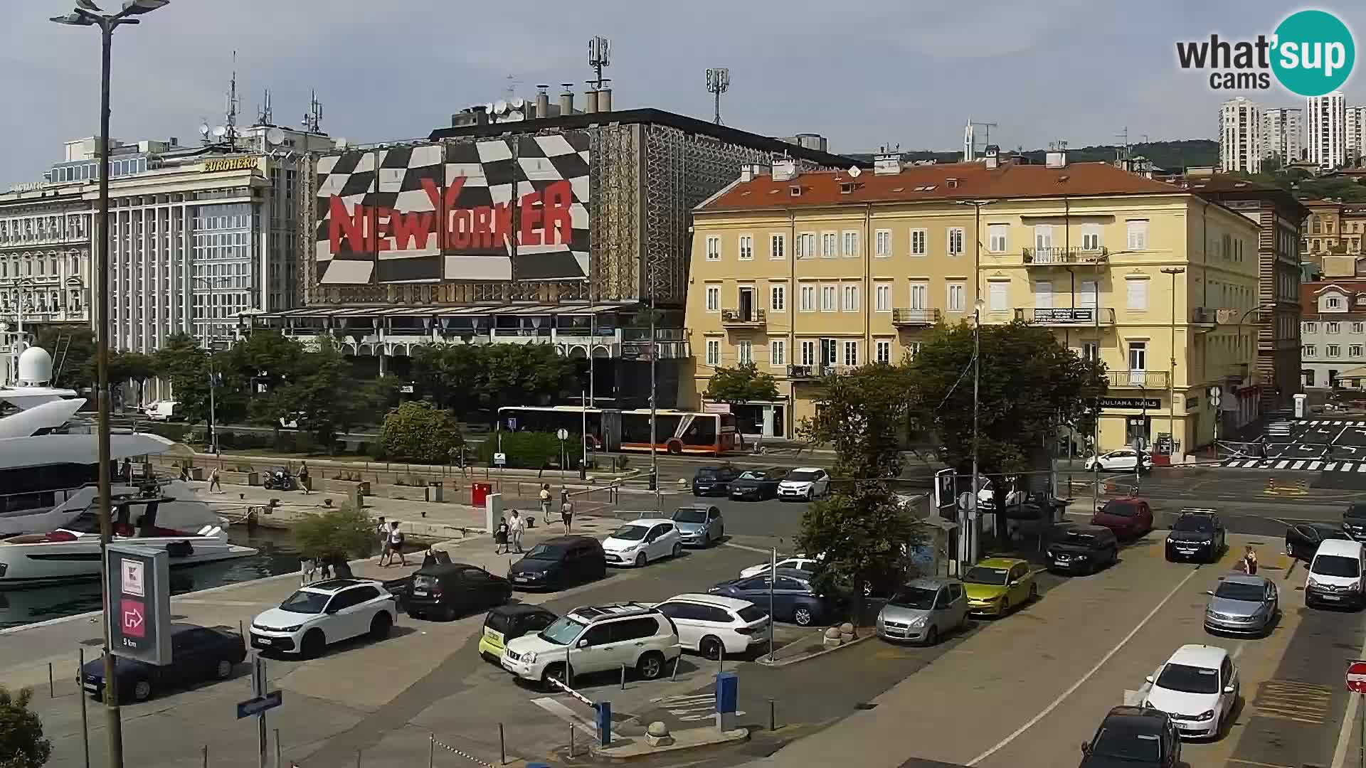 Riva i Marina u Rijeci – Web kamera uživo u Hrvatskoj