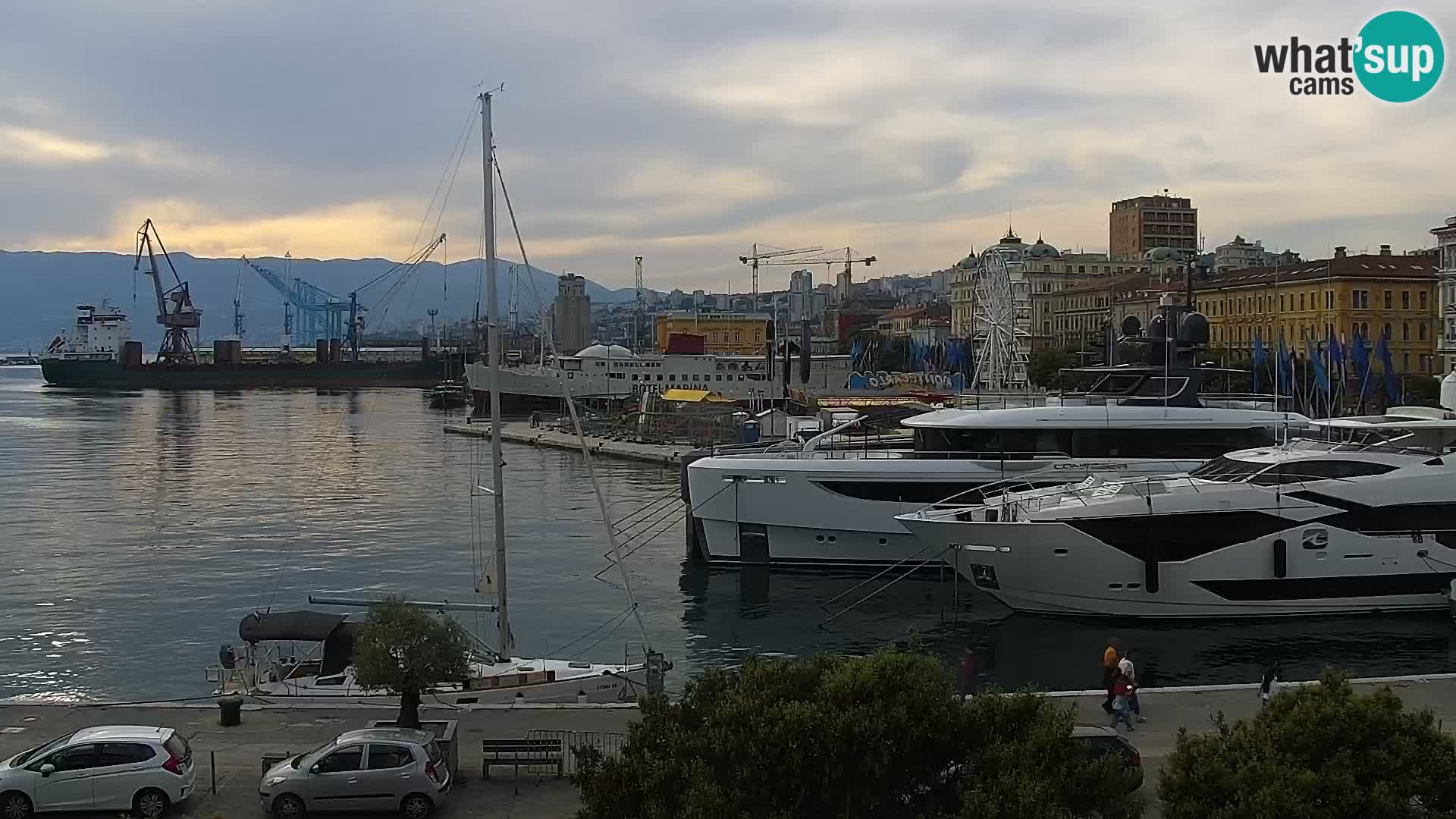 La Riva et Marina à Rijeka – Live Webcam Croatie
