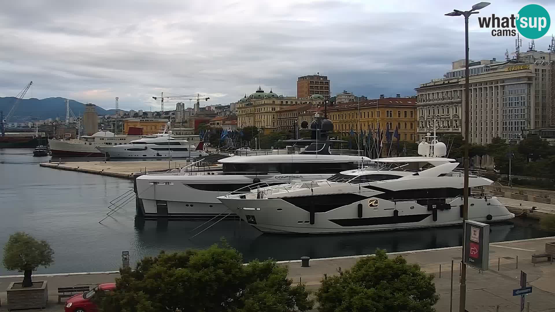 La Riva et Marina à Rijeka – Live Webcam Croatie