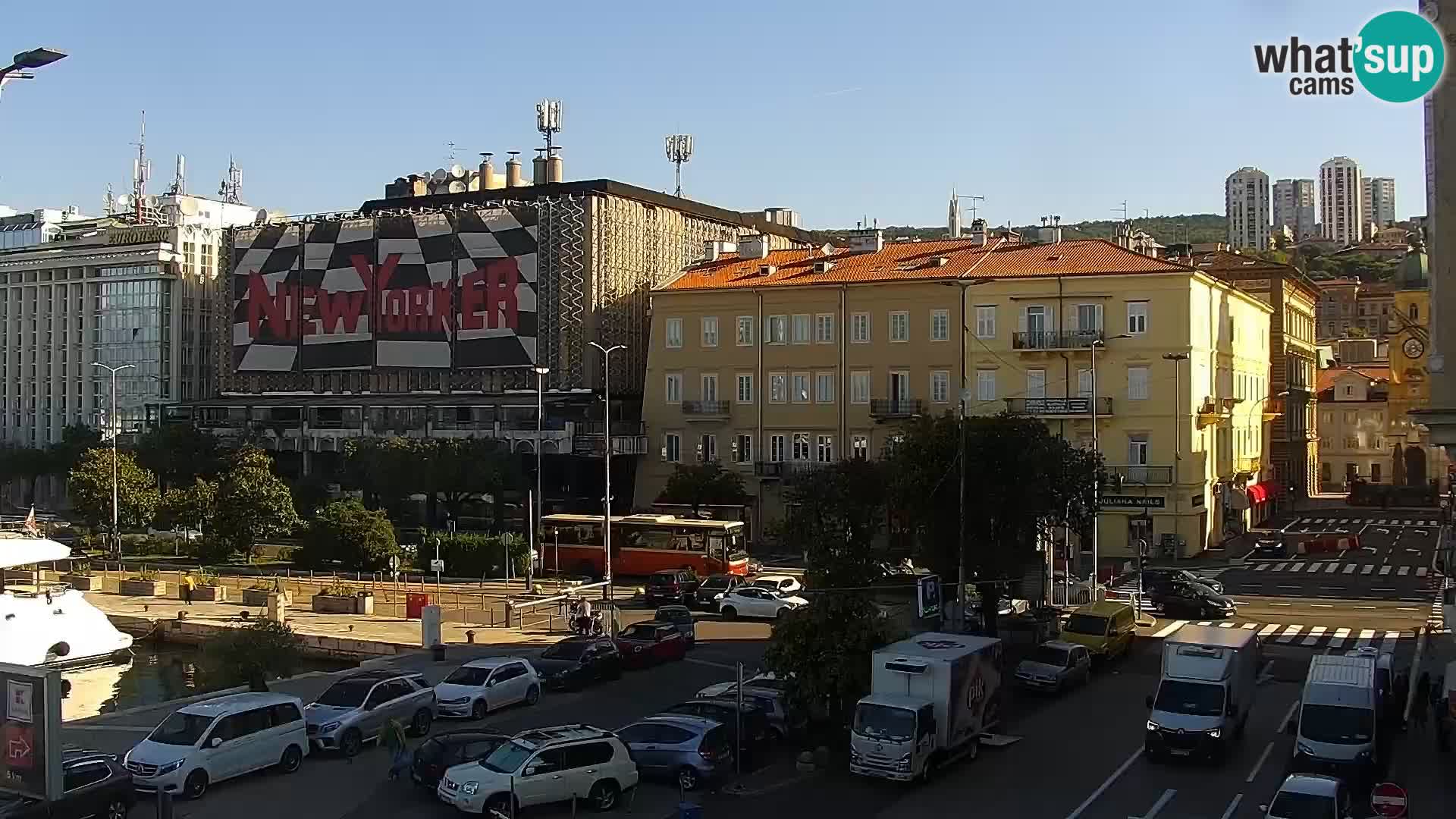 La Riva y Marina en Rijeka – Webcam en vivo Croacia