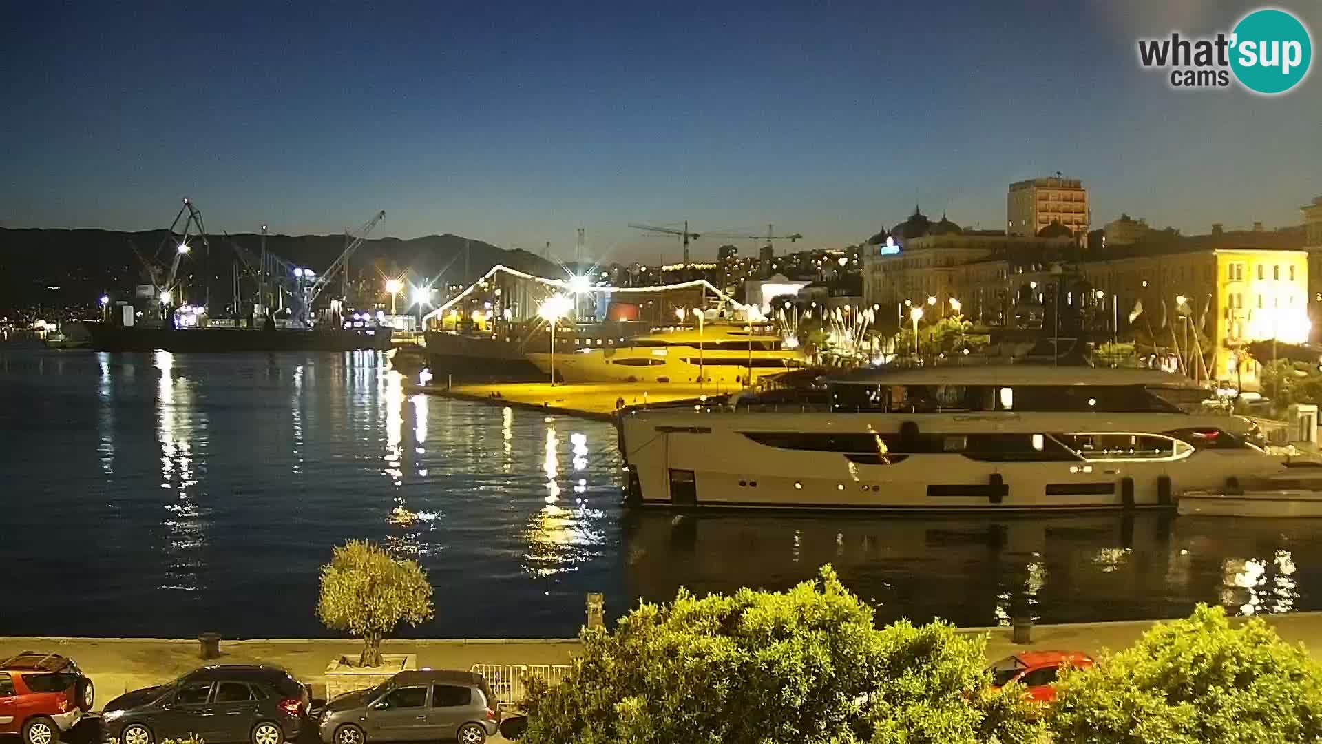 Riva i Marina u Rijeci – Web kamera uživo u Hrvatskoj