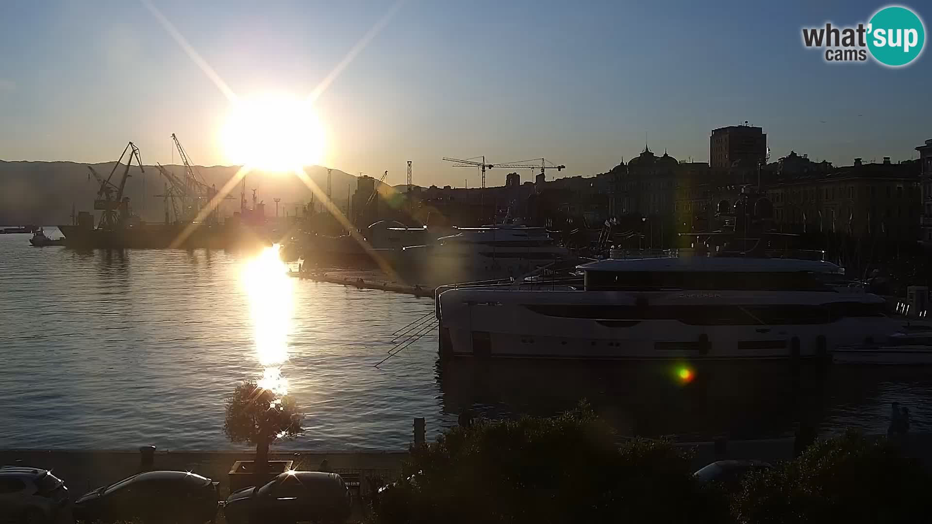 La Riva y Marina en Rijeka – Webcam en vivo Croacia