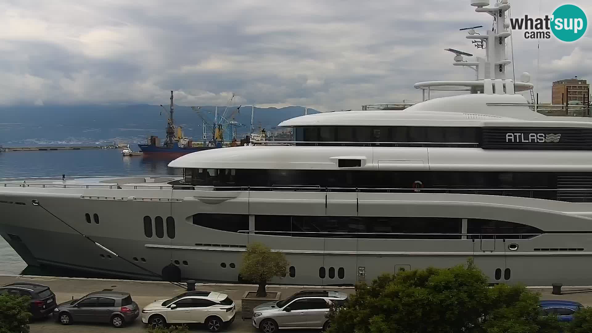 Riva i Marina u Rijeci – Web kamera uživo u Hrvatskoj