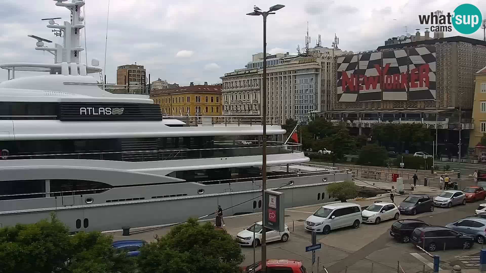 Riva i Marina u Rijeci – Web kamera uživo u Hrvatskoj