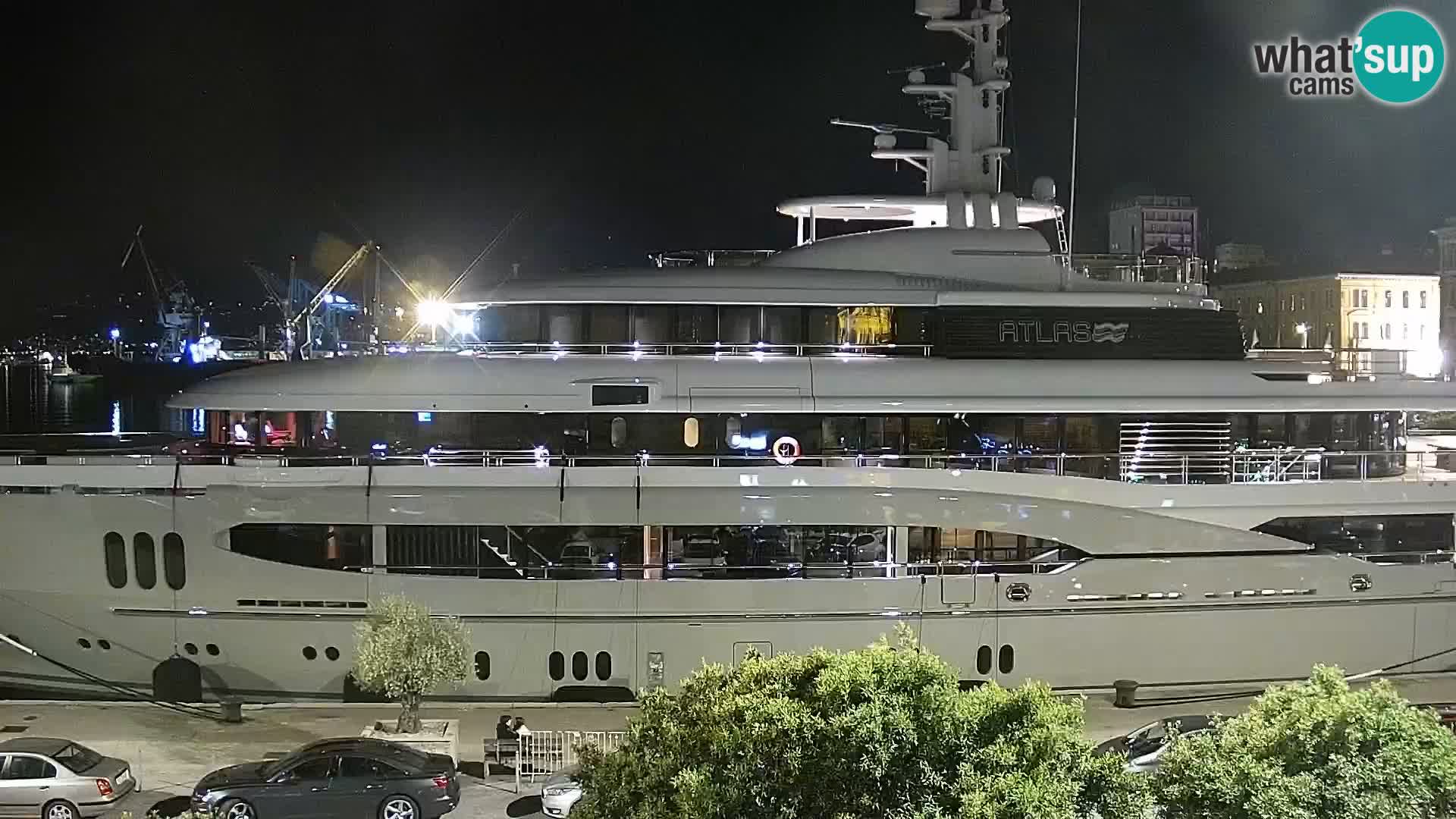 Riva i Marina u Rijeci – Web kamera uživo u Hrvatskoj