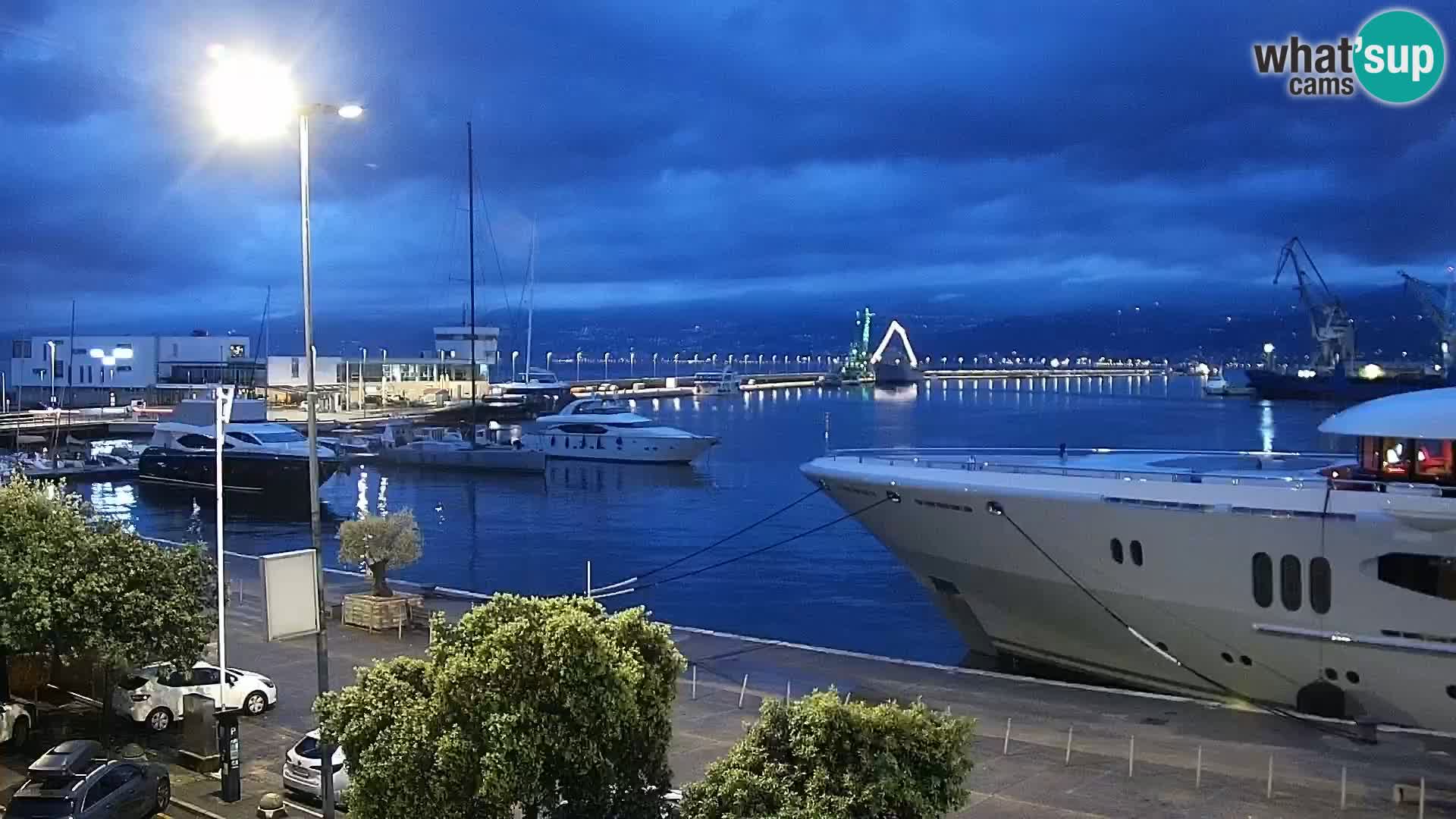 La Riva y Marina en Rijeka – Webcam en vivo Croacia