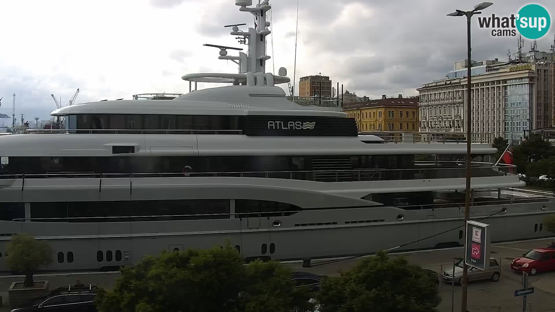 Riva i Marina u Rijeci – Web kamera uživo u Hrvatskoj