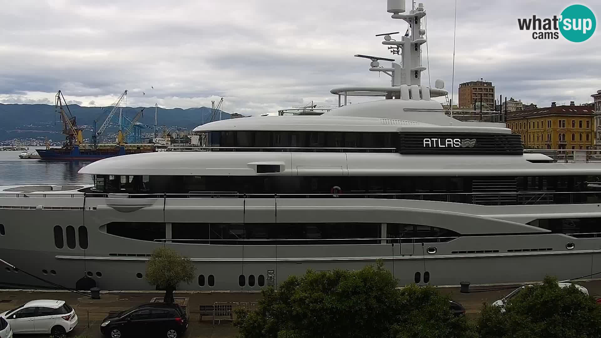 Riva i Marina u Rijeci – Web kamera uživo u Hrvatskoj