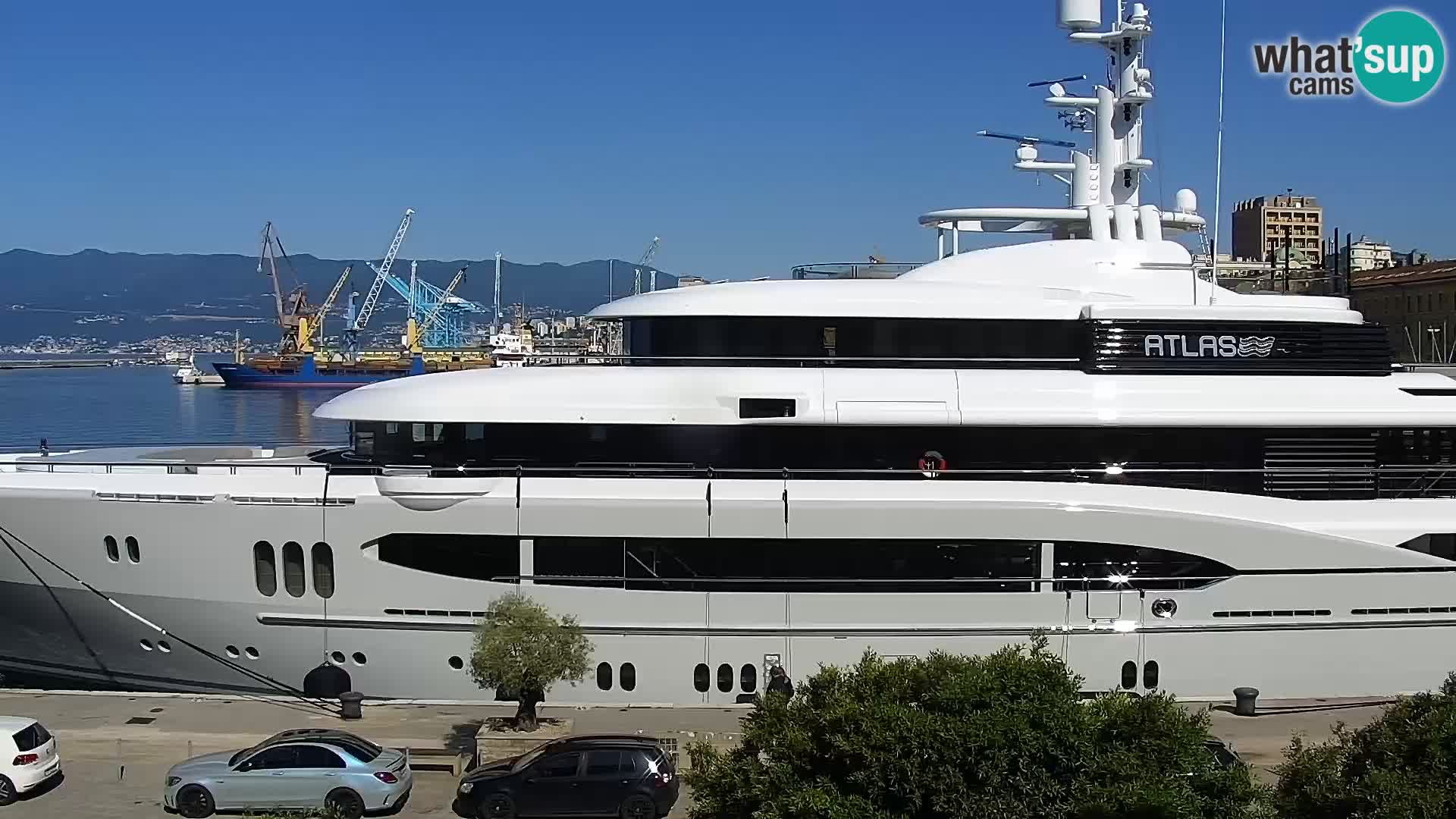 La Riva y Marina en Rijeka – Webcam en vivo Croacia