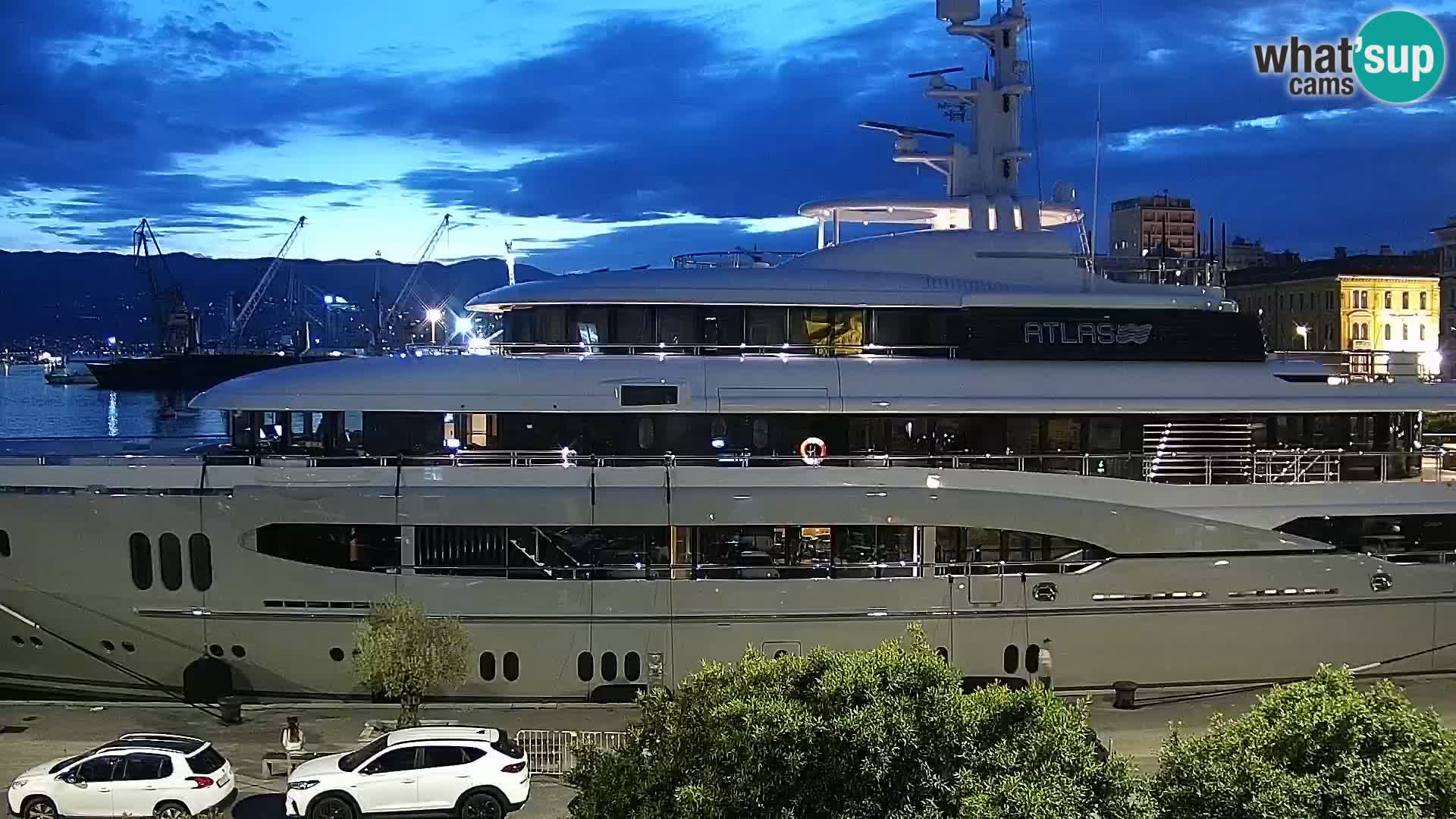 La Riva y Marina en Rijeka – Webcam en vivo Croacia