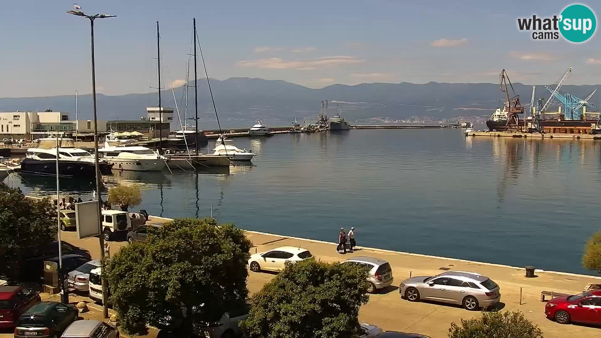 Riva in Marina v Reki – Spletna kamera v živo Hrvaška