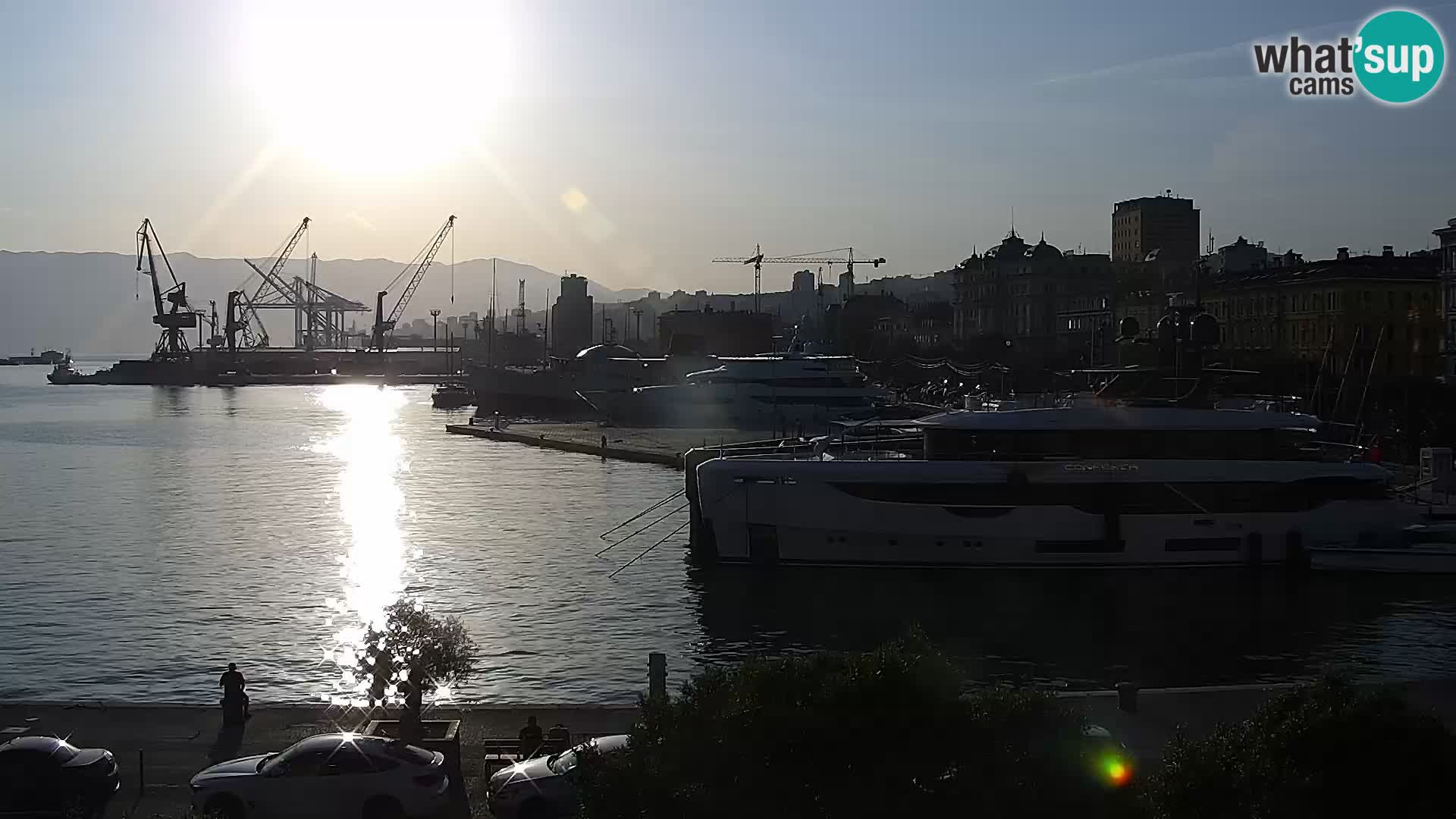 Riva i Marina u Rijeci – Web kamera uživo u Hrvatskoj
