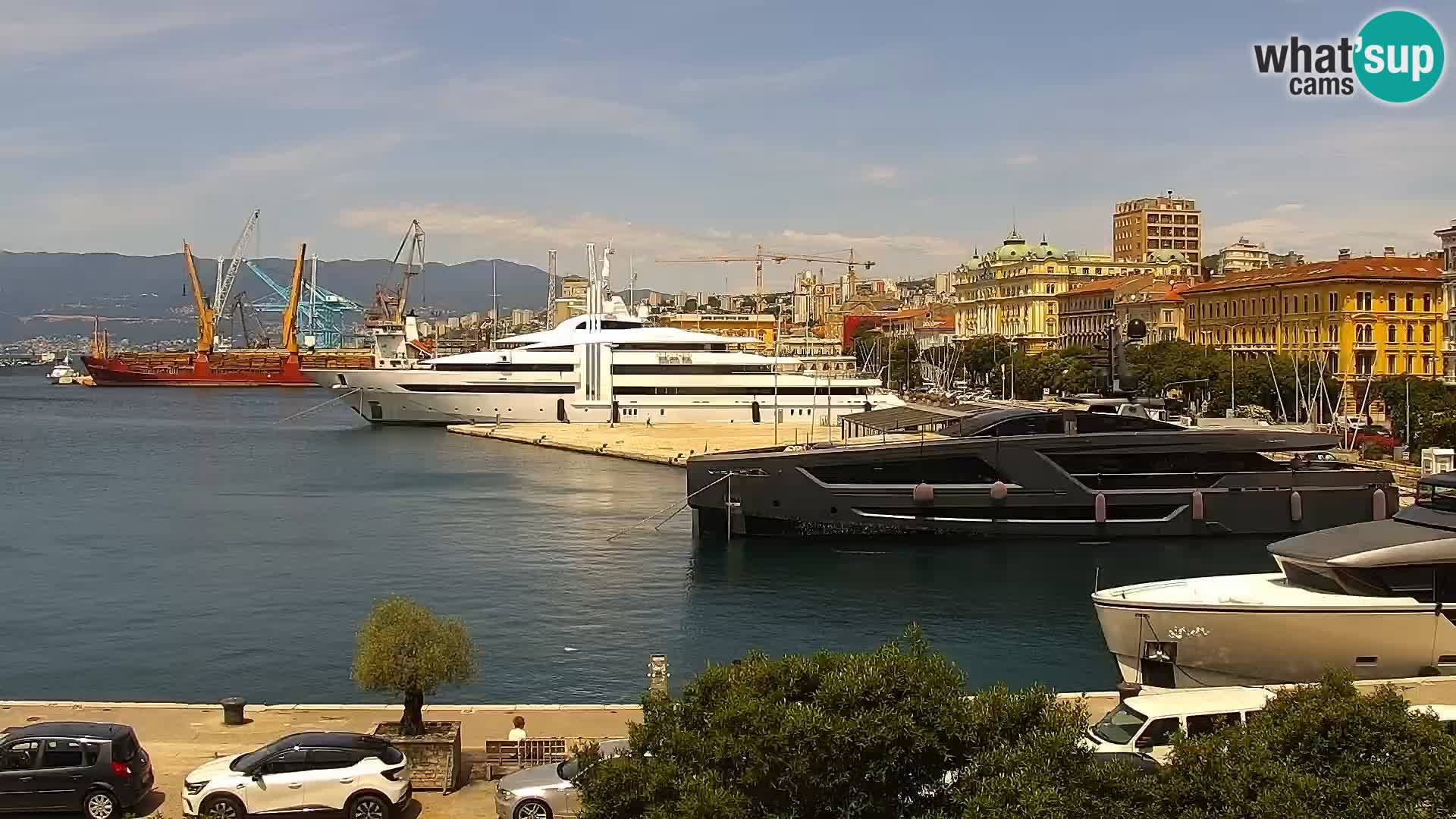 La Riva y Marina en Rijeka – Webcam en vivo Croacia