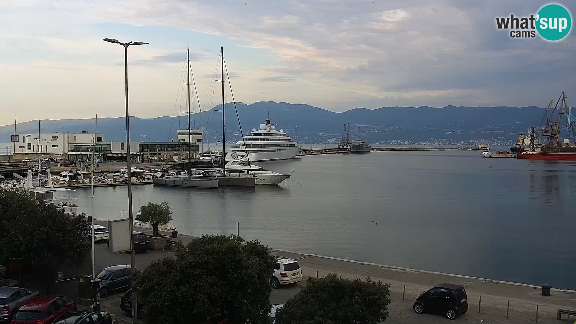 La Riva y Marina en Rijeka – Webcam en vivo Croacia
