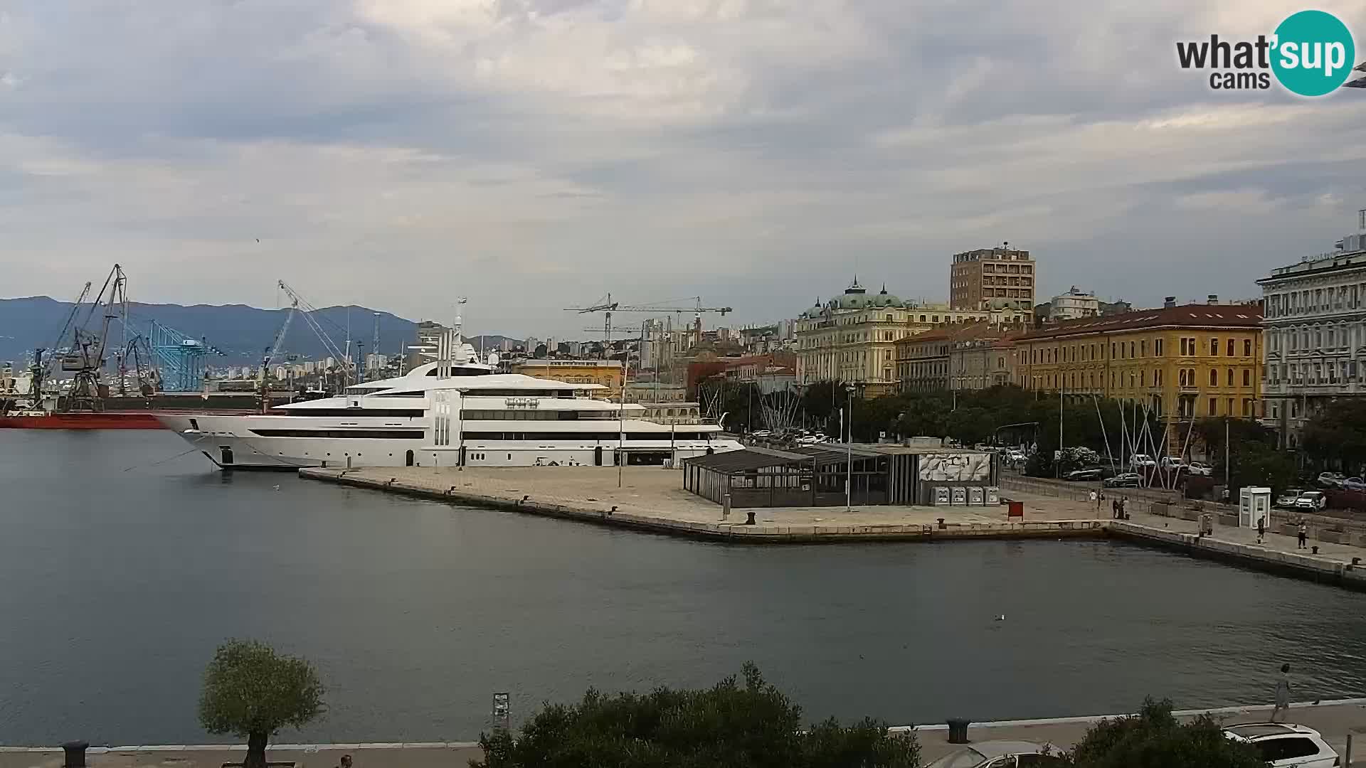 La Riva et Marina à Rijeka – Live Webcam Croatie
