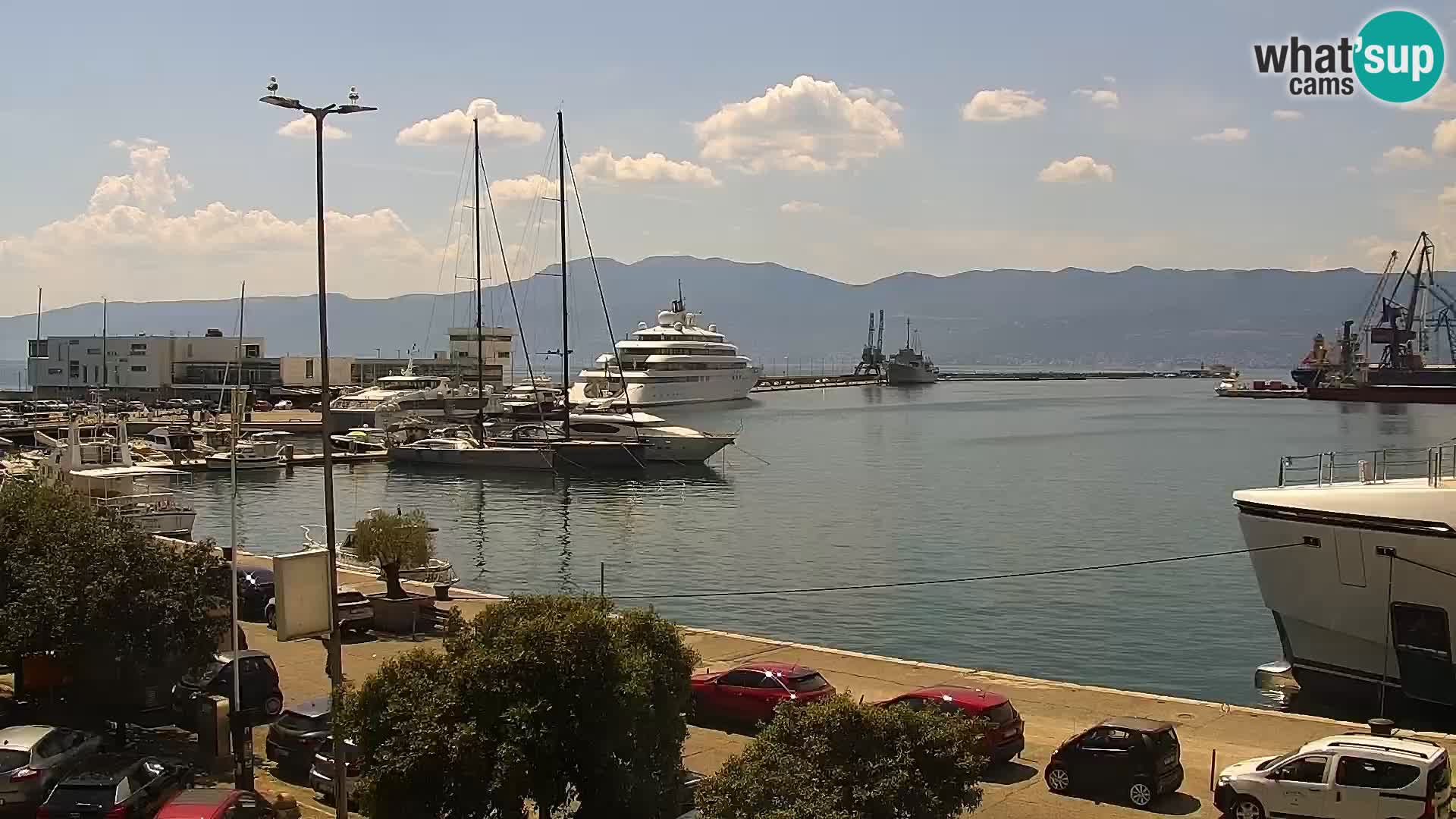 Riva i Marina u Rijeci – Web kamera uživo u Hrvatskoj