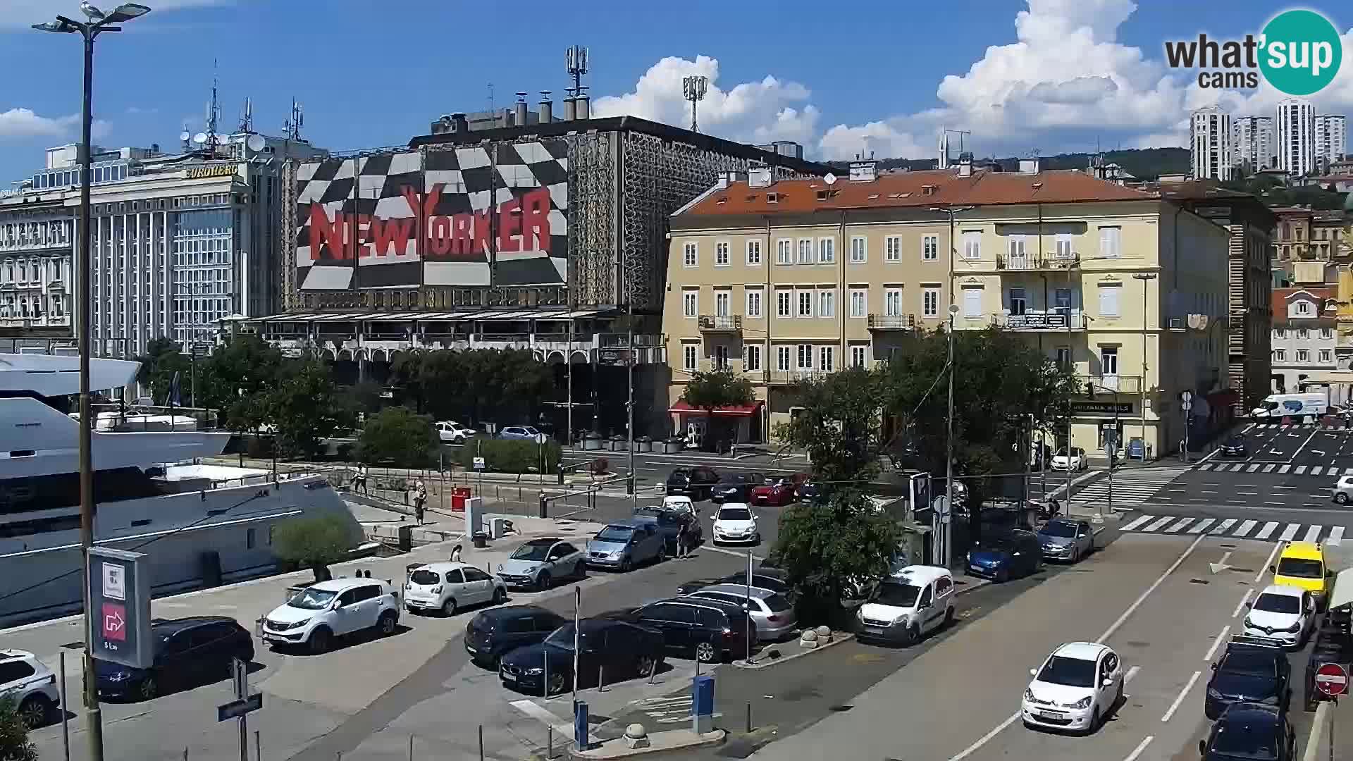 Riva in Marina v Reki – Spletna kamera v živo Hrvaška