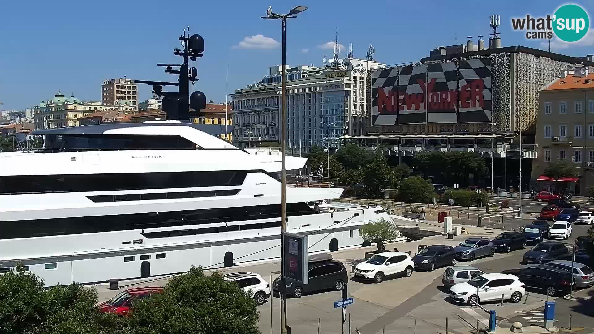 Riva in Marina v Reki – Spletna kamera v živo Hrvaška