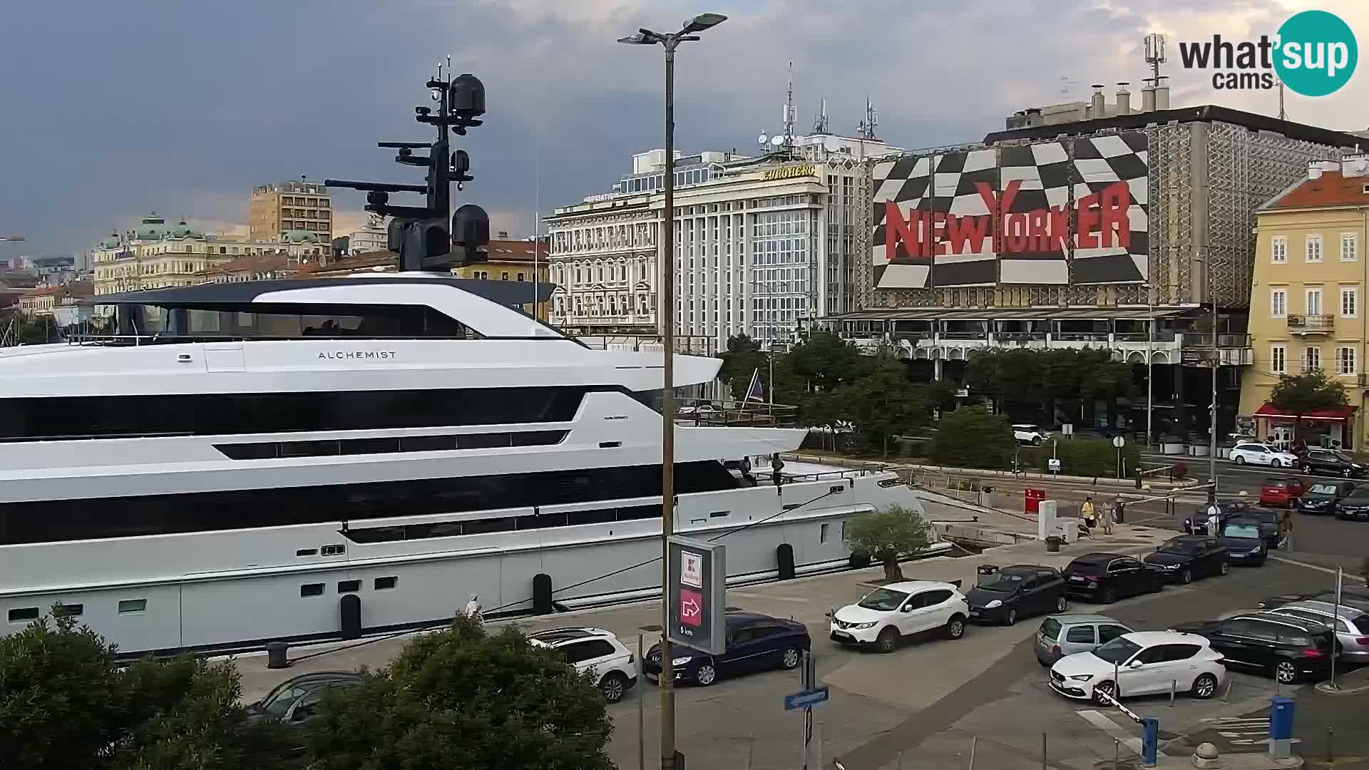 Riva i Marina u Rijeci – Web kamera uživo u Hrvatskoj