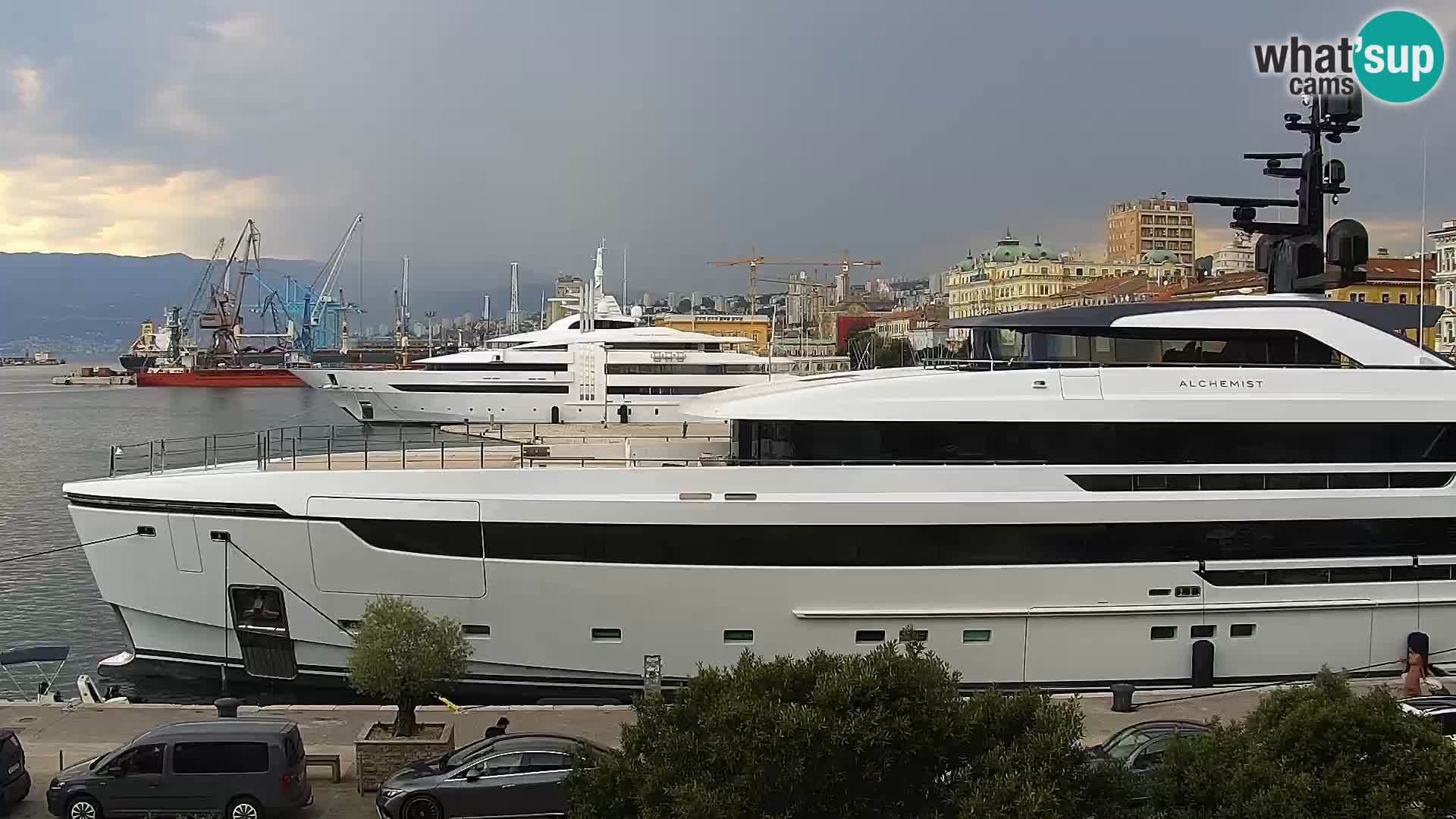 La Riva y Marina en Rijeka – Webcam en vivo Croacia