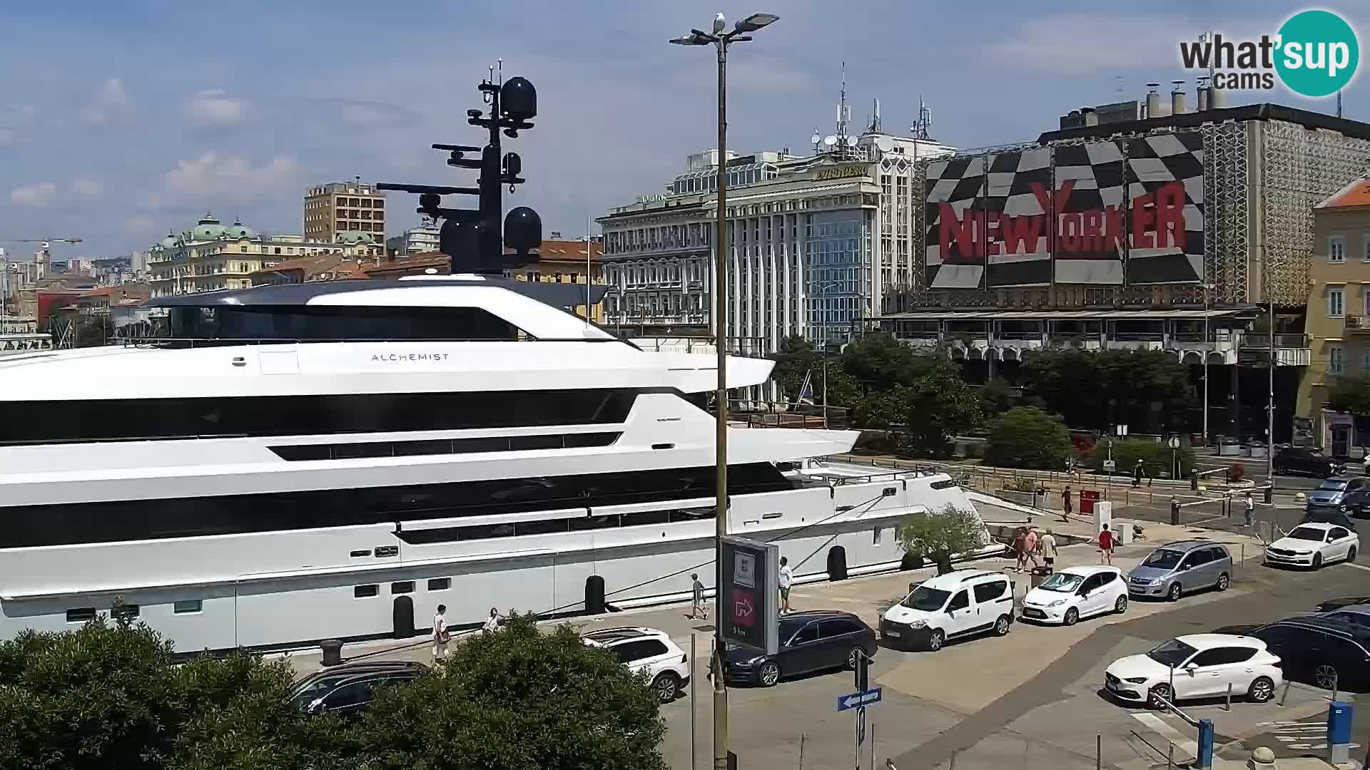 Riva i Marina u Rijeci – Web kamera uživo u Hrvatskoj