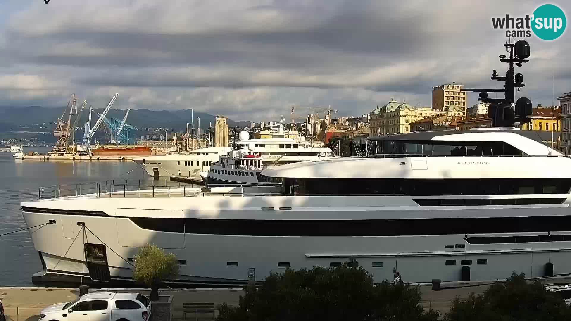 La Riva y Marina en Rijeka – Webcam en vivo Croacia