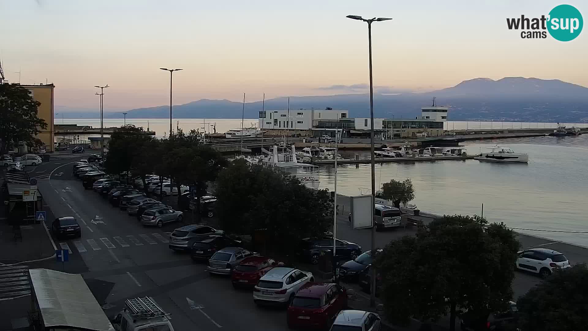 La Riva y Marina en Rijeka – Webcam en vivo Croacia