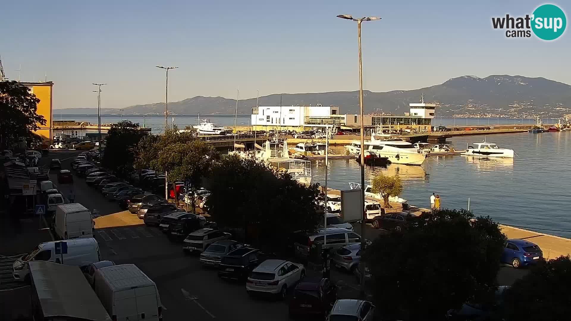 Riva i Marina u Rijeci – Web kamera uživo u Hrvatskoj