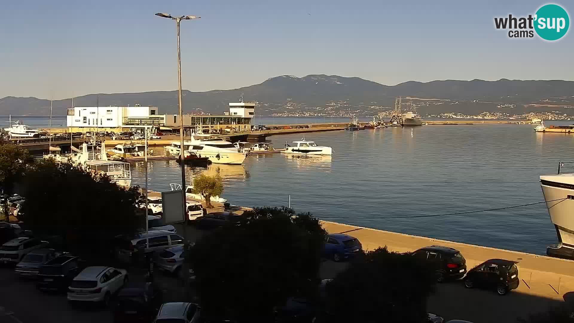 Riva in Marina v Reki – Spletna kamera v živo Hrvaška