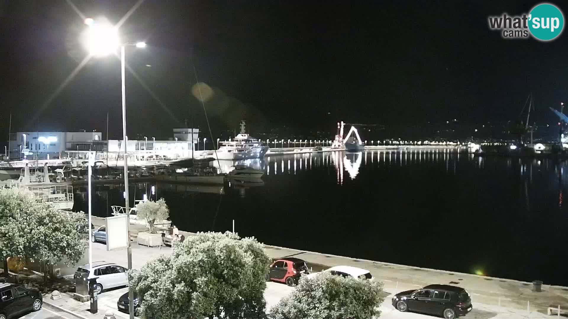 Riva in Marina v Reki – Spletna kamera v živo Hrvaška
