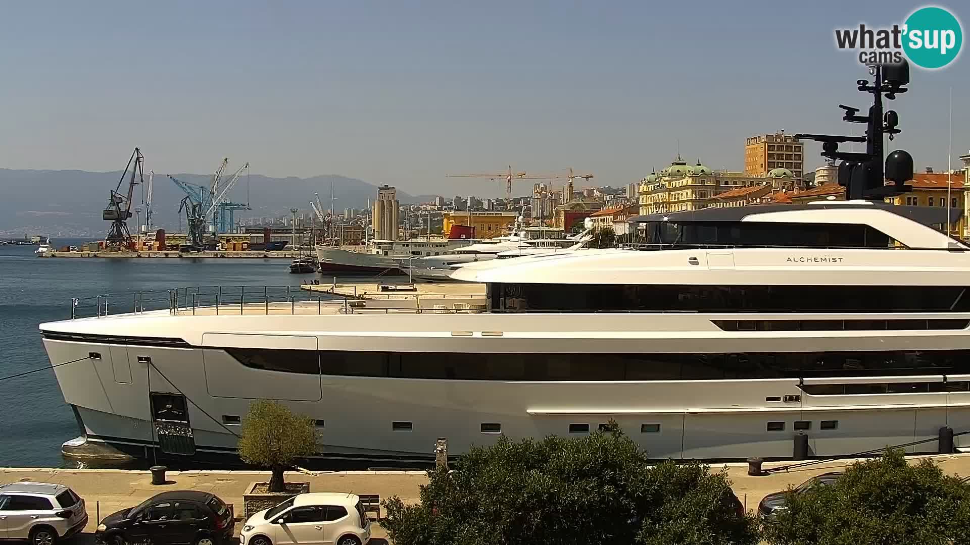 Riva in Marina v Reki – Spletna kamera v živo Hrvaška