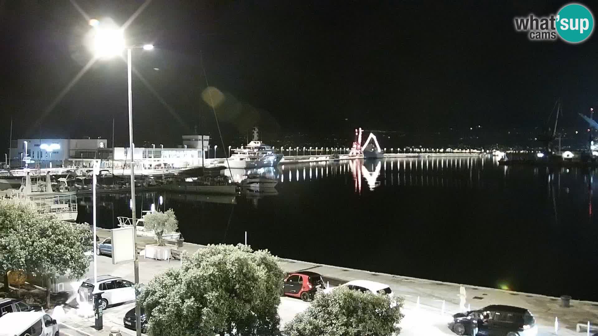 Riva in Marina v Reki – Spletna kamera v živo Hrvaška