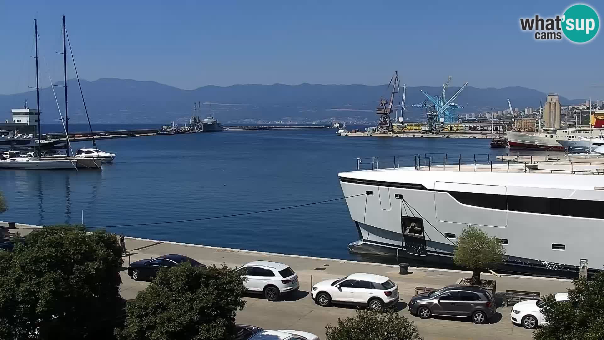 La Riva y Marina en Rijeka – Webcam en vivo Croacia