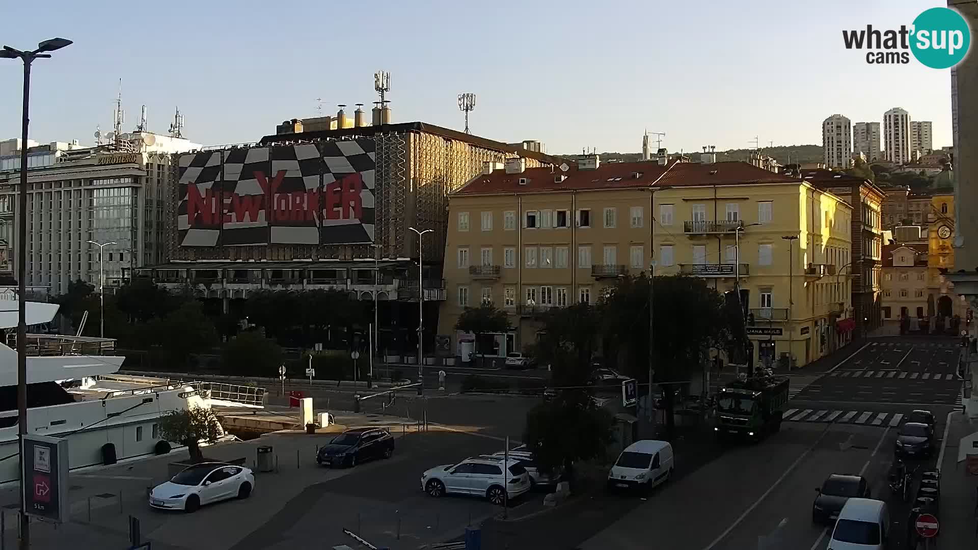 La Riva y Marina en Rijeka – Webcam en vivo Croacia