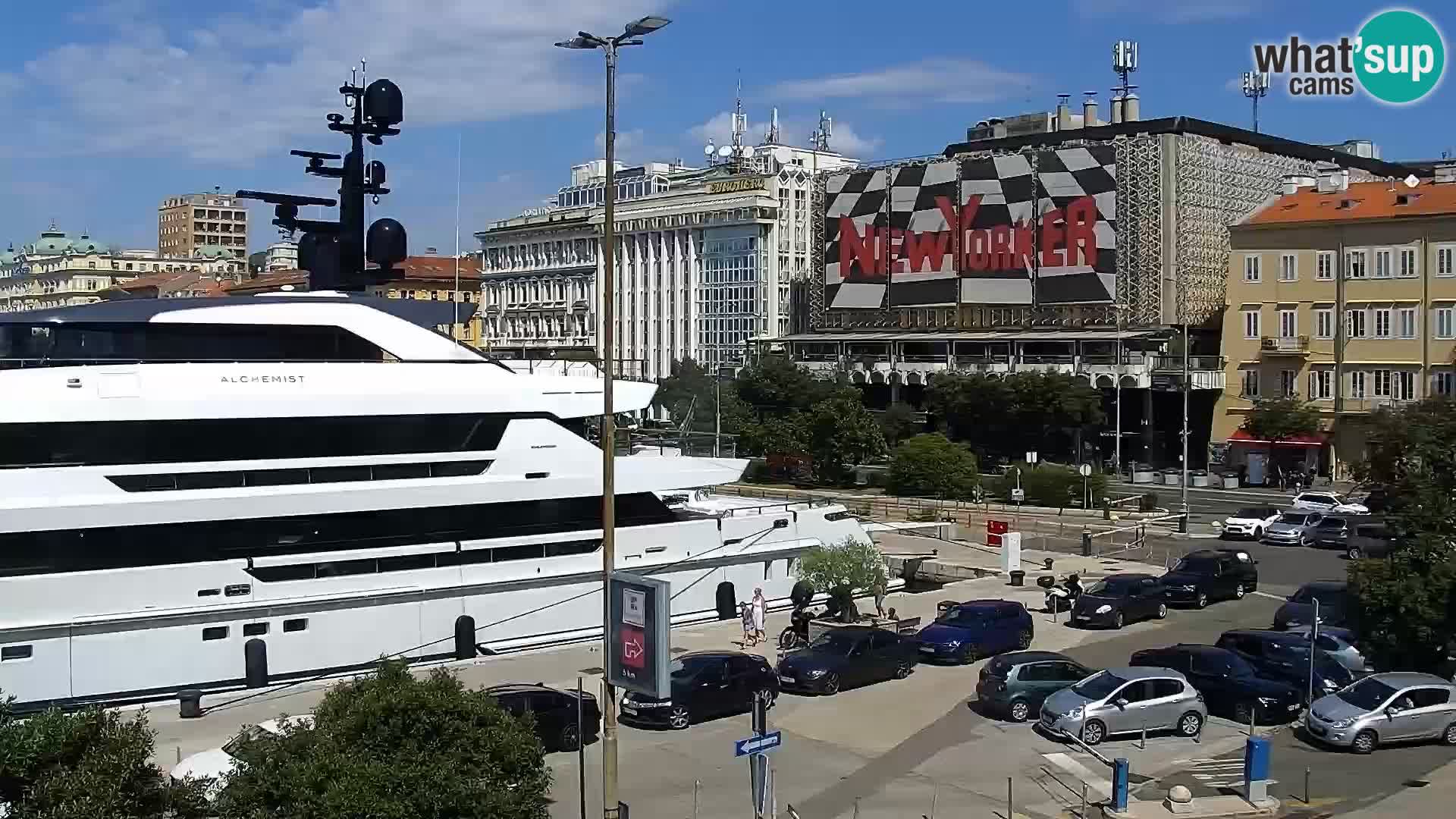 Riva in Marina v Reki – Spletna kamera v živo Hrvaška
