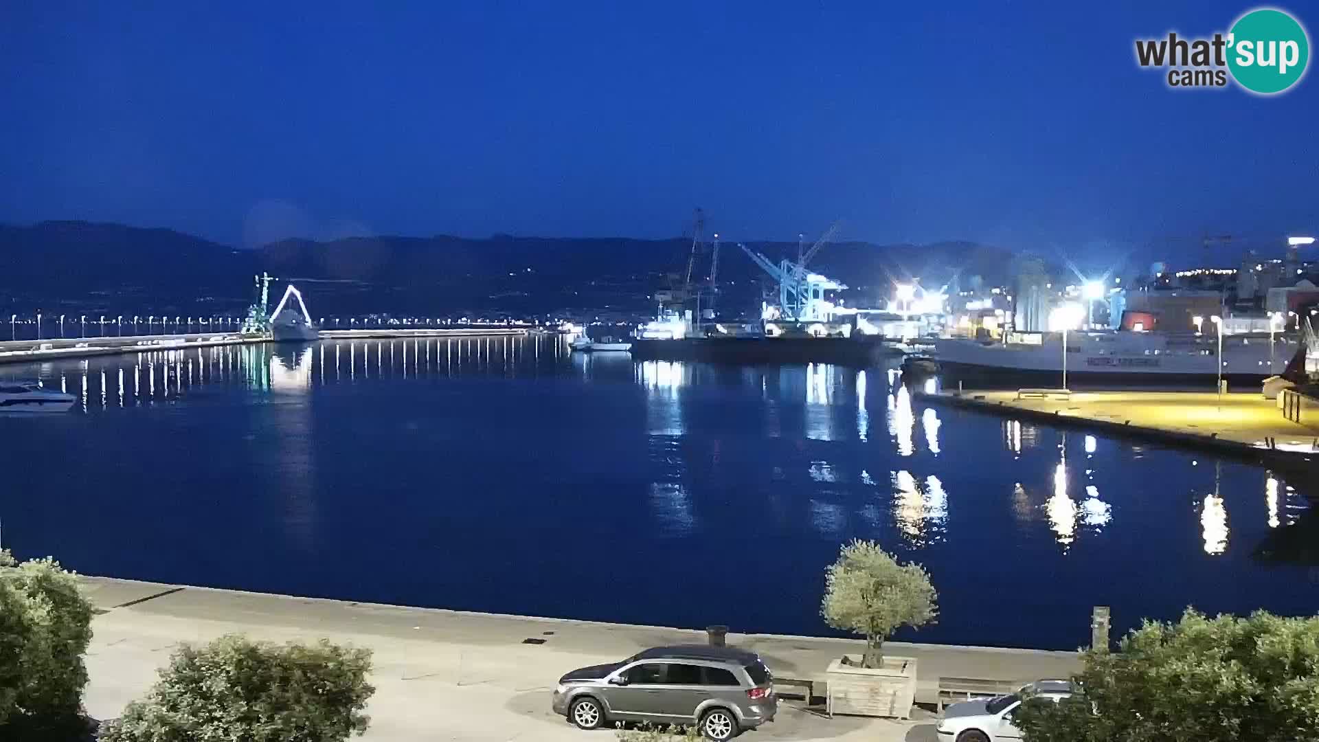 Riva in Marina v Reki – Spletna kamera v živo Hrvaška